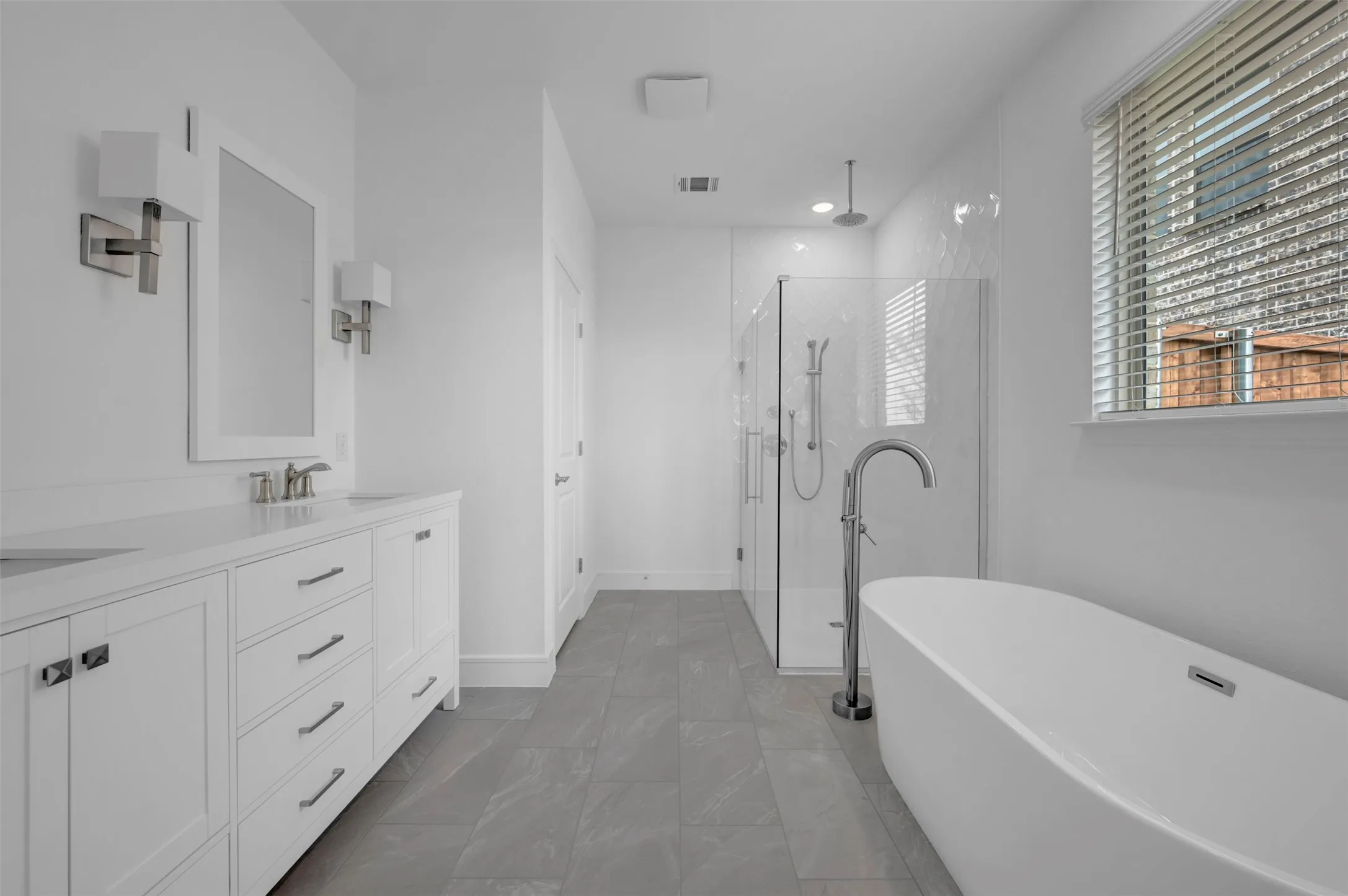 Single Family Residence For Sale in Denton County , 1023 Candlewyck Drive, Justin, Texas 76247, 4 Bedroom, 3 Bathroom, 2 Garage spaces, 2,168 Sqft, built in 2026, New Construction - Complete, mls#21172910, Real Estate Agent in Justin, Homes For Sale in Denton county, Homes For Sale in Justin, Realtor in Justin Texas, Real Estate Brokerage Independent Realty Texas, Luminita Cordes Realtor