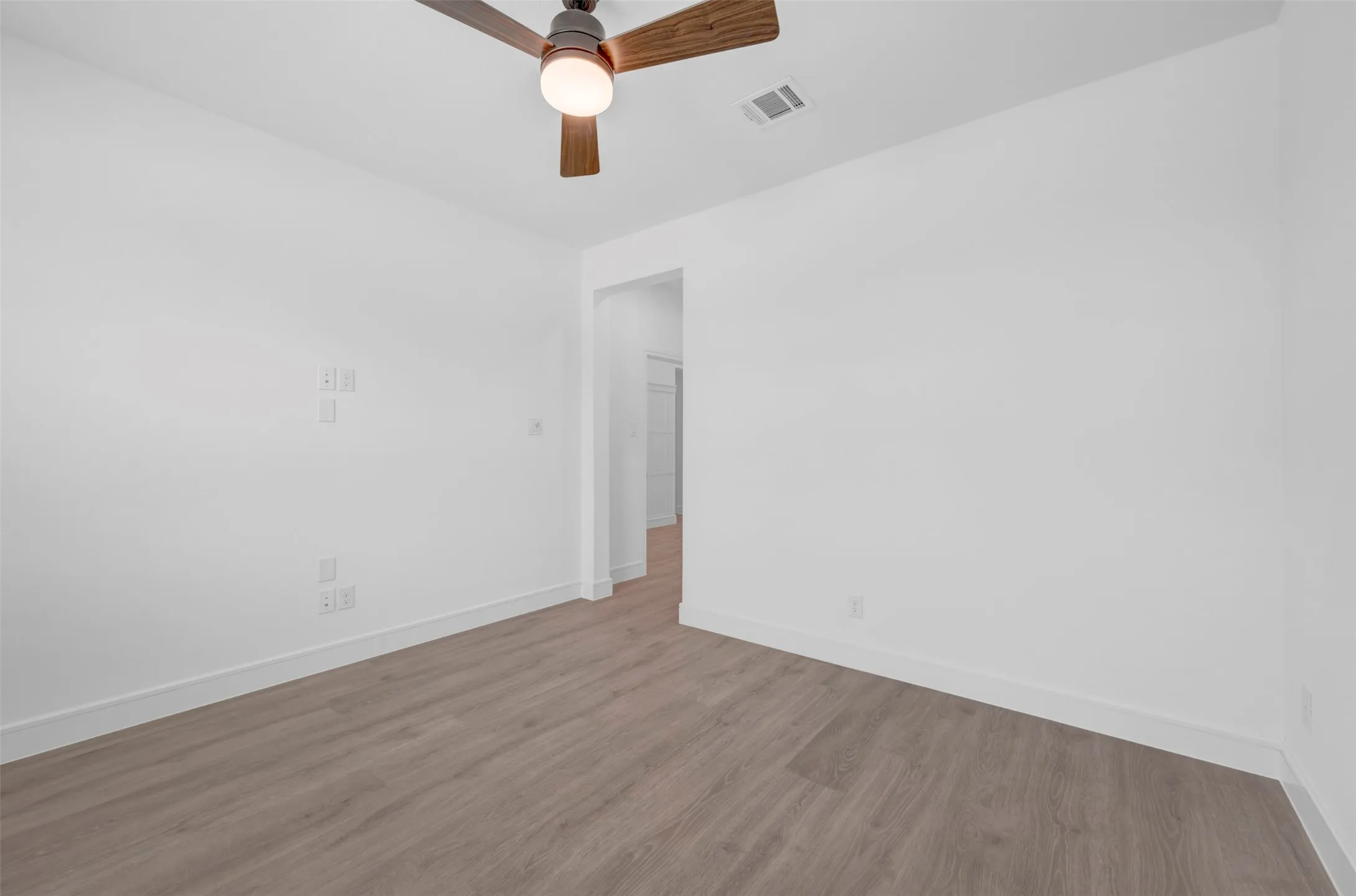 Single Family Residence For Sale in Denton County , 1023 Candlewyck Drive, Justin, Texas 76247, 4 Bedroom, 3 Bathroom, 2 Garage spaces, 2,168 Sqft, built in 2026, New Construction - Complete, mls#21172910, Real Estate Agent in Justin, Homes For Sale in Denton county, Homes For Sale in Justin, Realtor in Justin Texas, Real Estate Brokerage Independent Realty Texas, Luminita Cordes Realtor