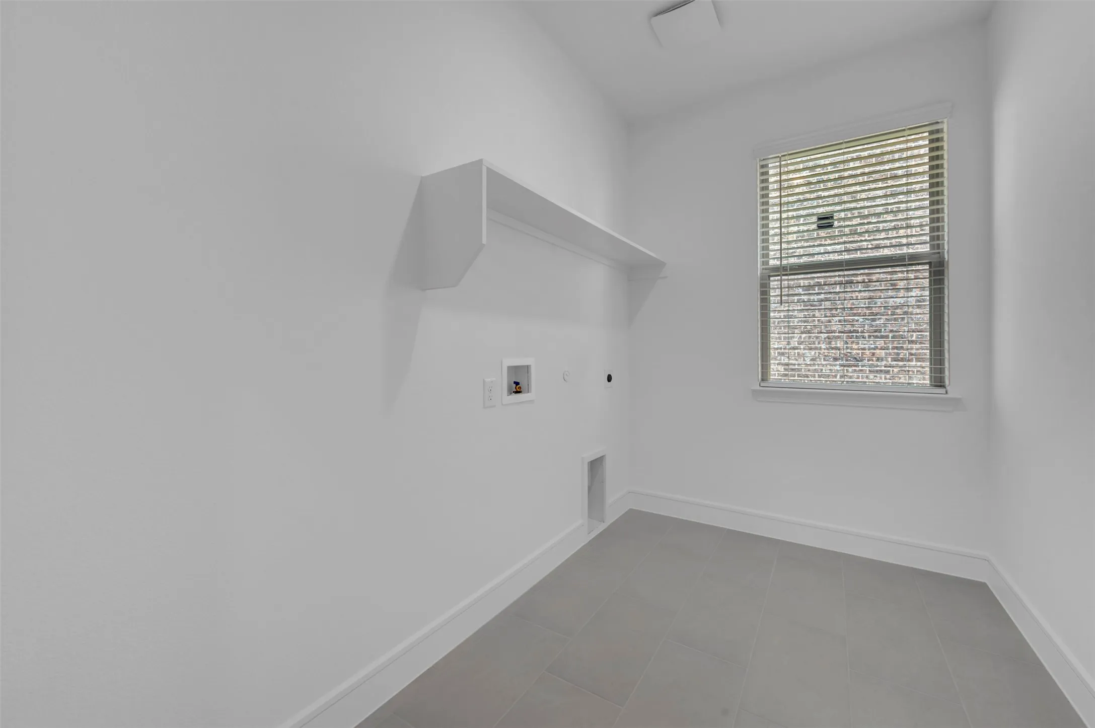 Single Family Residence For Sale in Denton County , 1023 Candlewyck Drive, Justin, Texas 76247, 4 Bedroom, 3 Bathroom, 2 Garage spaces, 2,168 Sqft, built in 2026, New Construction - Complete, mls#21172910, Real Estate Agent in Justin, Homes For Sale in Denton county, Homes For Sale in Justin, Realtor in Justin Texas, Real Estate Brokerage Independent Realty Texas, Luminita Cordes Realtor