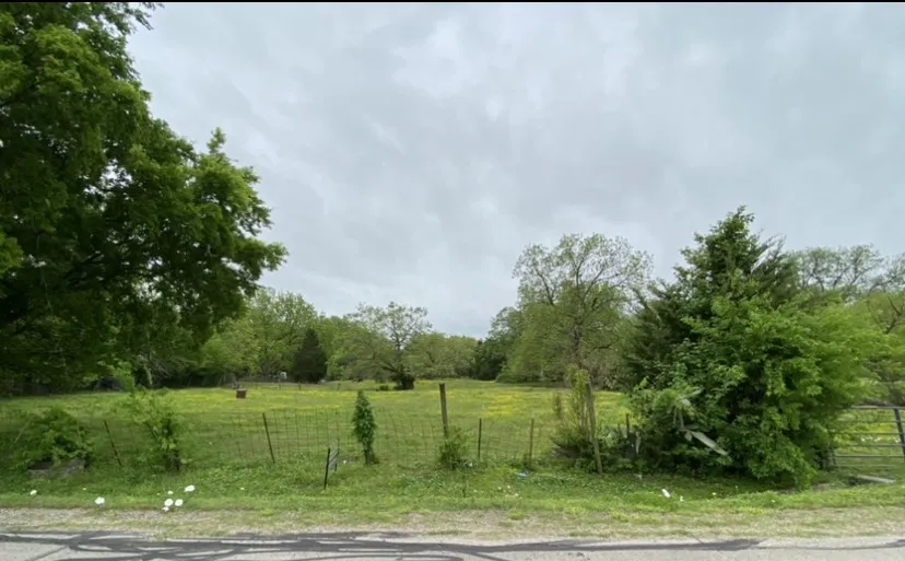 Single Family Residence For Sale in Dallas County , 7810 Garner Road, Rowlett, Texas 75088, 3 Bedroom, 1 Bathroom, Garage spaces, 1,296 Sqft, built in 1930, Preowned, mls#21172984, Real Estate Agent in Rowlett, Homes For Sale in Dallas county, Homes For Sale in Rowlett, Realtor in Rowlett Texas, Real Estate Brokerage Independent Realty Texas, Luminita Cordes Realtor