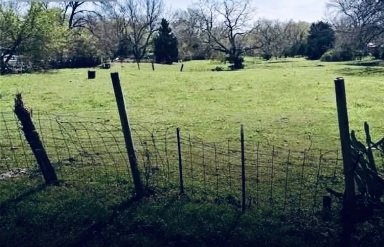 Single Family Residence For Sale in Dallas County , 7810 Garner Road, Rowlett, Texas 75088, 3 Bedroom, 1 Bathroom, Garage spaces, 1,296 Sqft, built in 1930, Preowned, mls#21172984, Real Estate Agent in Rowlett, Homes For Sale in Dallas county, Homes For Sale in Rowlett, Realtor in Rowlett Texas, Real Estate Brokerage Independent Realty Texas, Luminita Cordes Realtor