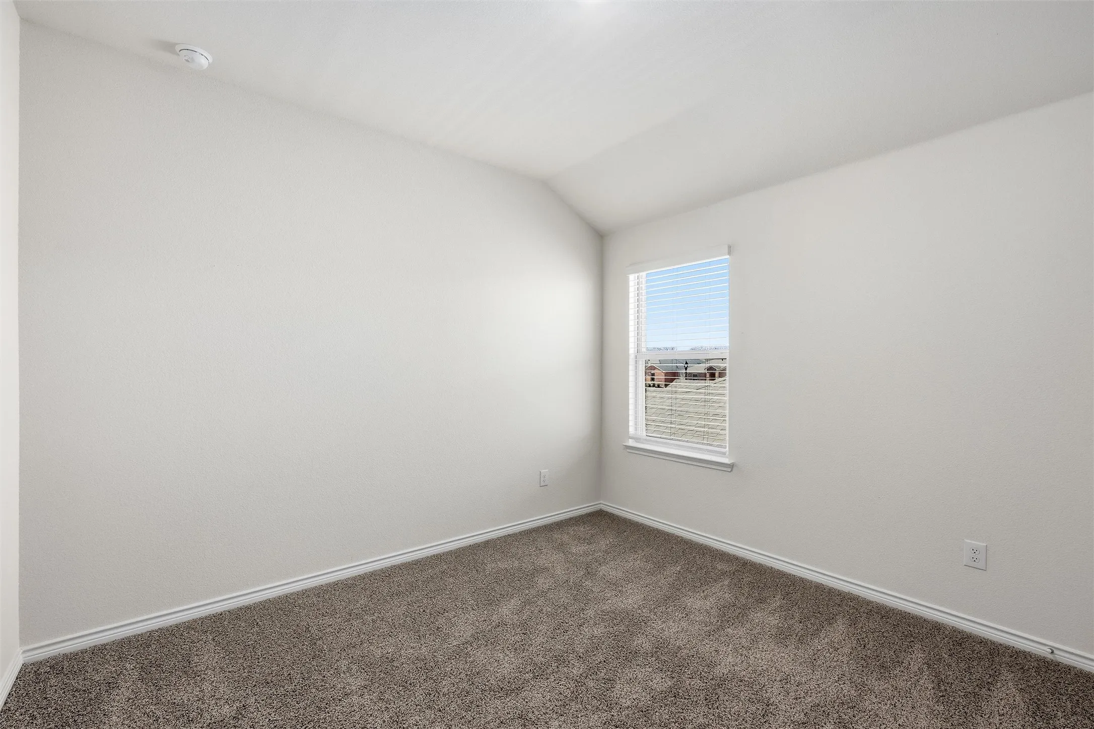 Single Family Residence For Sale in Collin County , 4009 Savoy Way, Mc Kinney, Texas 75071, 4 Bedroom, 3 Bathroom, 2 Garage spaces, 2,705 Sqft, built in 2023, Preowned, mls#21172322, Real Estate Agent in Mc Kinney, Homes For Sale in Collin county, Homes For Sale in Mc Kinney, Realtor in Mc Kinney Texas, Real Estate Brokerage Independent Realty Texas, Luminita Cordes Realtor
