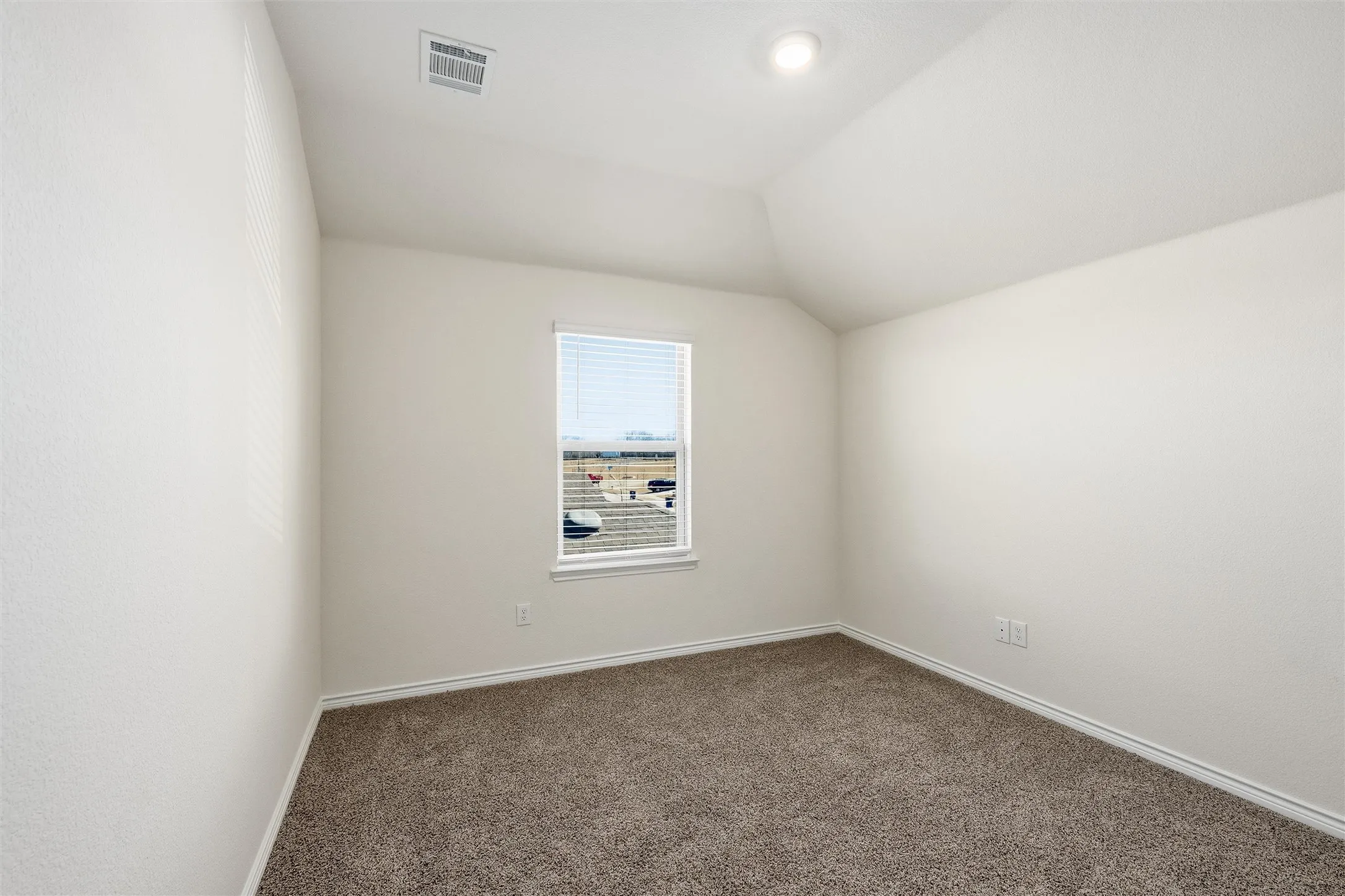 Single Family Residence For Sale in Collin County , 4009 Savoy Way, Mc Kinney, Texas 75071, 4 Bedroom, 3 Bathroom, 2 Garage spaces, 2,705 Sqft, built in 2023, Preowned, mls#21172322, Real Estate Agent in Mc Kinney, Homes For Sale in Collin county, Homes For Sale in Mc Kinney, Realtor in Mc Kinney Texas, Real Estate Brokerage Independent Realty Texas, Luminita Cordes Realtor
