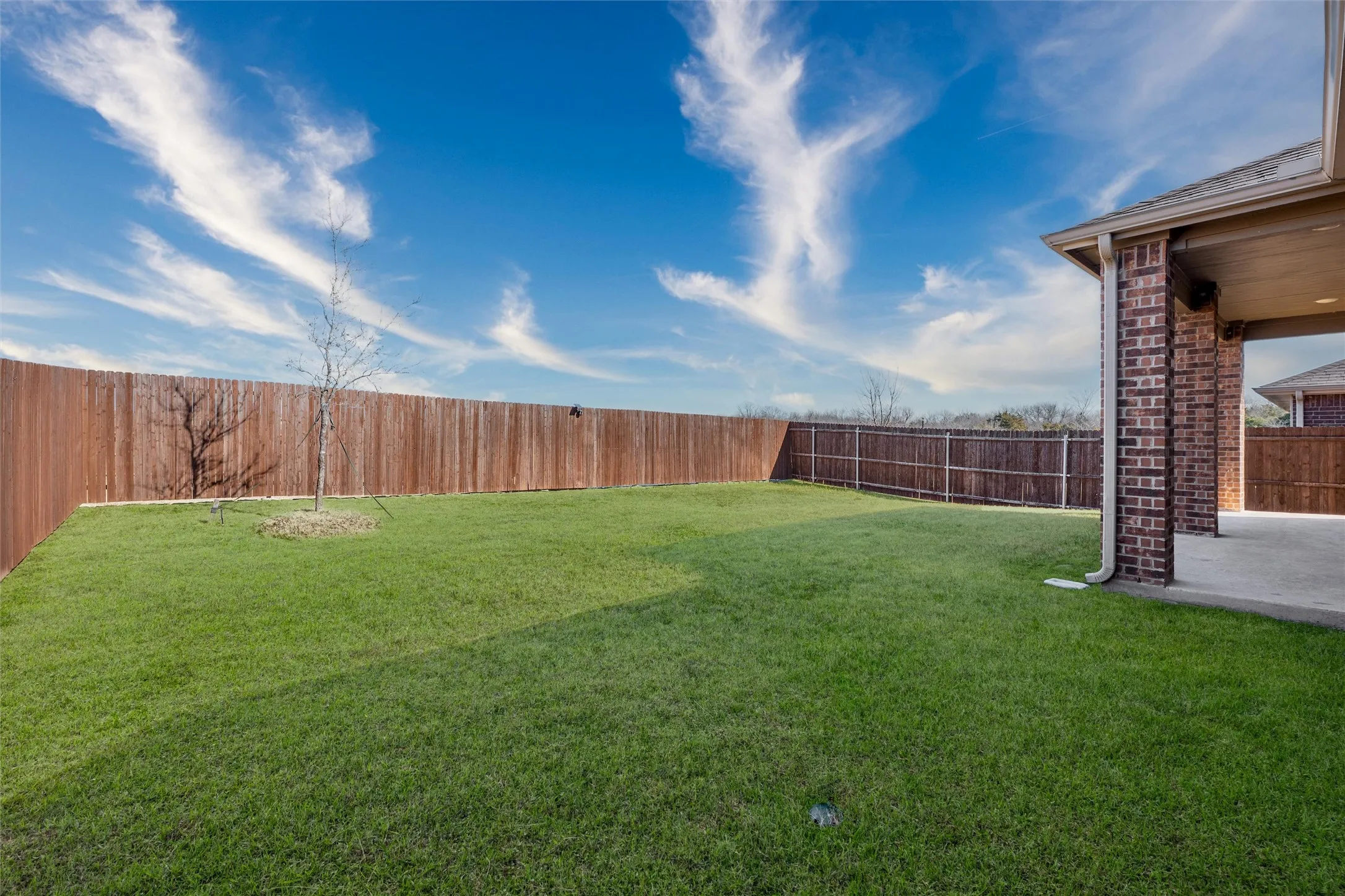Single Family Residence For Sale in Collin County , 4009 Savoy Way, Mc Kinney, Texas 75071, 4 Bedroom, 3 Bathroom, 2 Garage spaces, 2,705 Sqft, built in 2023, Preowned, mls#21172322, Real Estate Agent in Mc Kinney, Homes For Sale in Collin county, Homes For Sale in Mc Kinney, Realtor in Mc Kinney Texas, Real Estate Brokerage Independent Realty Texas, Luminita Cordes Realtor