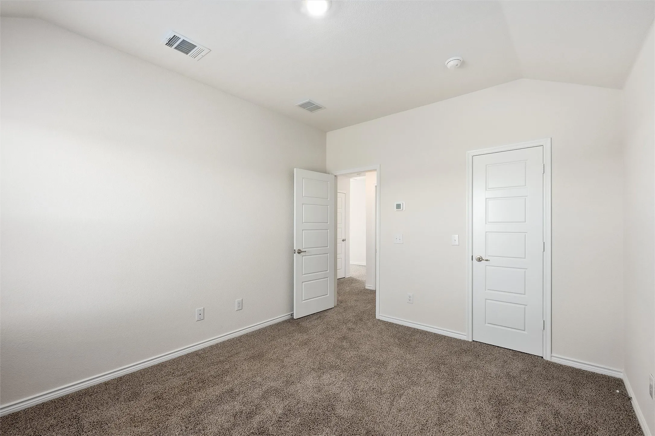 Single Family Residence For Sale in Collin County , 4009 Savoy Way, Mc Kinney, Texas 75071, 4 Bedroom, 3 Bathroom, 2 Garage spaces, 2,705 Sqft, built in 2023, Preowned, mls#21172322, Real Estate Agent in Mc Kinney, Homes For Sale in Collin county, Homes For Sale in Mc Kinney, Realtor in Mc Kinney Texas, Real Estate Brokerage Independent Realty Texas, Luminita Cordes Realtor