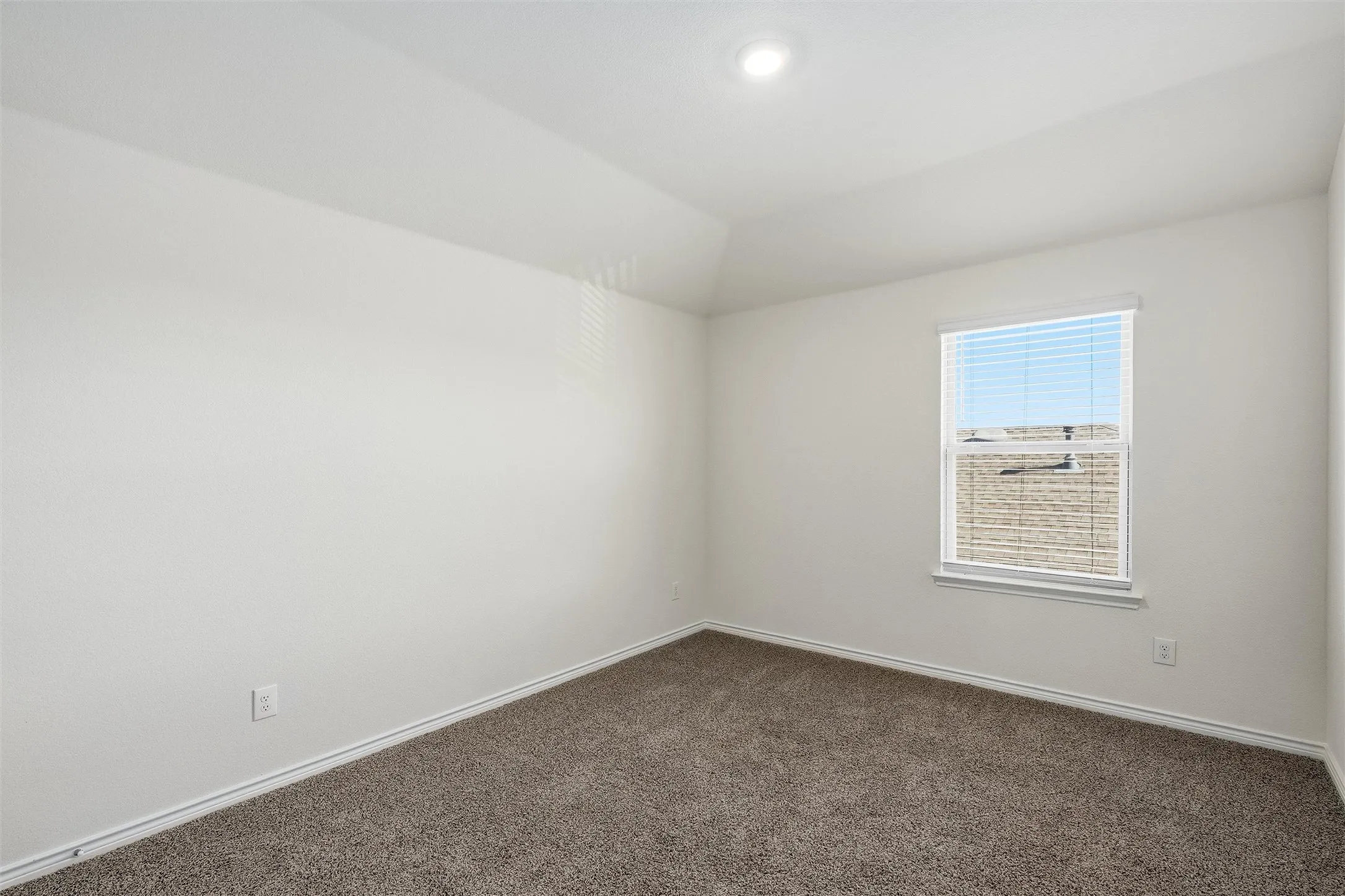 Single Family Residence For Sale in Collin County , 4009 Savoy Way, Mc Kinney, Texas 75071, 4 Bedroom, 3 Bathroom, 2 Garage spaces, 2,705 Sqft, built in 2023, Preowned, mls#21172322, Real Estate Agent in Mc Kinney, Homes For Sale in Collin county, Homes For Sale in Mc Kinney, Realtor in Mc Kinney Texas, Real Estate Brokerage Independent Realty Texas, Luminita Cordes Realtor