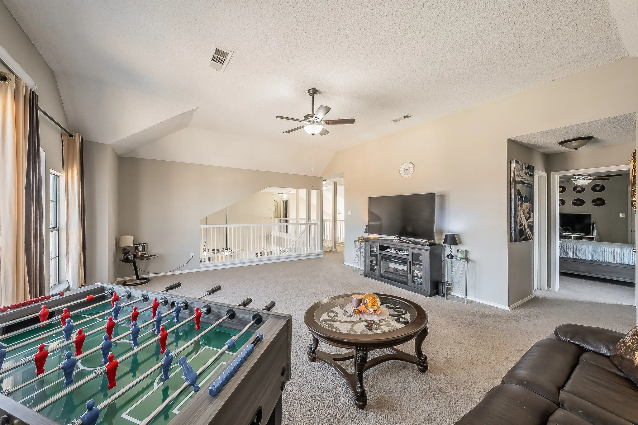 Single Family Residence For Sale in Tarrant County , 2322 Wilmette Drive, Arlington, Texas 76018, 5 Bedroom, 4 Bathroom, 2 Garage spaces, 3,103 Sqft, built in 1998, mls#21173076, Real Estate Agent in Arlington, Homes For Sale in Tarrant county, Homes For Sale in Arlington, Realtor in Arlington Texas, Real Estate Brokerage Independent Realty Texas, Luminita Cordes Realtor