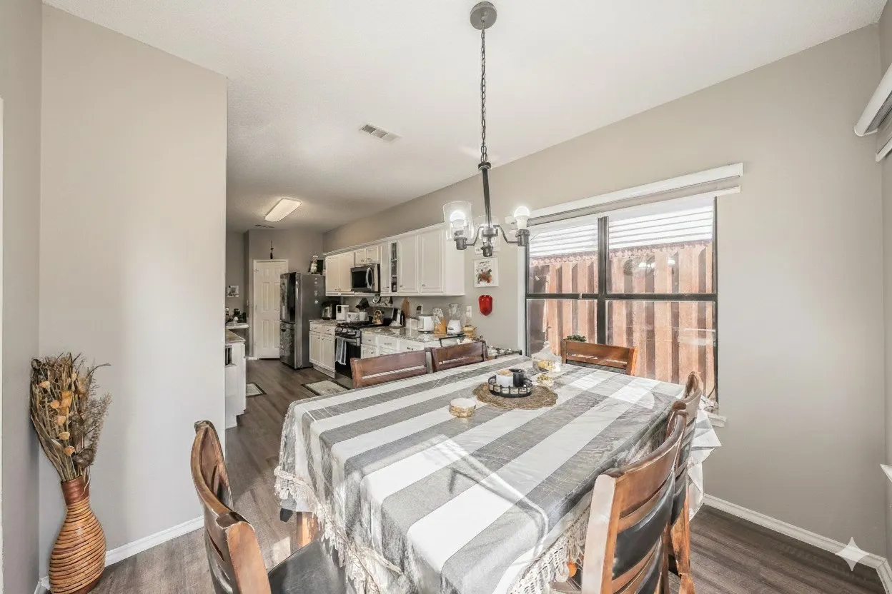 Single Family Residence For Sale in Tarrant County , 2322 Wilmette Drive, Arlington, Texas 76018, 5 Bedroom, 4 Bathroom, 2 Garage spaces, 3,103 Sqft, built in 1998, mls#21173076, Real Estate Agent in Arlington, Homes For Sale in Tarrant county, Homes For Sale in Arlington, Realtor in Arlington Texas, Real Estate Brokerage Independent Realty Texas, Luminita Cordes Realtor