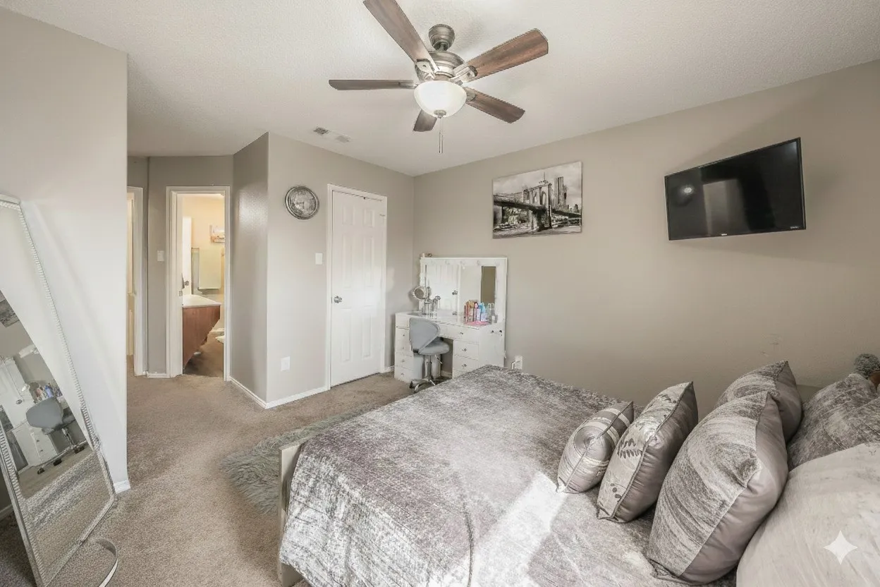 Single Family Residence For Sale in Tarrant County , 2322 Wilmette Drive, Arlington, Texas 76018, 5 Bedroom, 4 Bathroom, 2 Garage spaces, 3,103 Sqft, built in 1998, mls#21173076, Real Estate Agent in Arlington, Homes For Sale in Tarrant county, Homes For Sale in Arlington, Realtor in Arlington Texas, Real Estate Brokerage Independent Realty Texas, Luminita Cordes Realtor