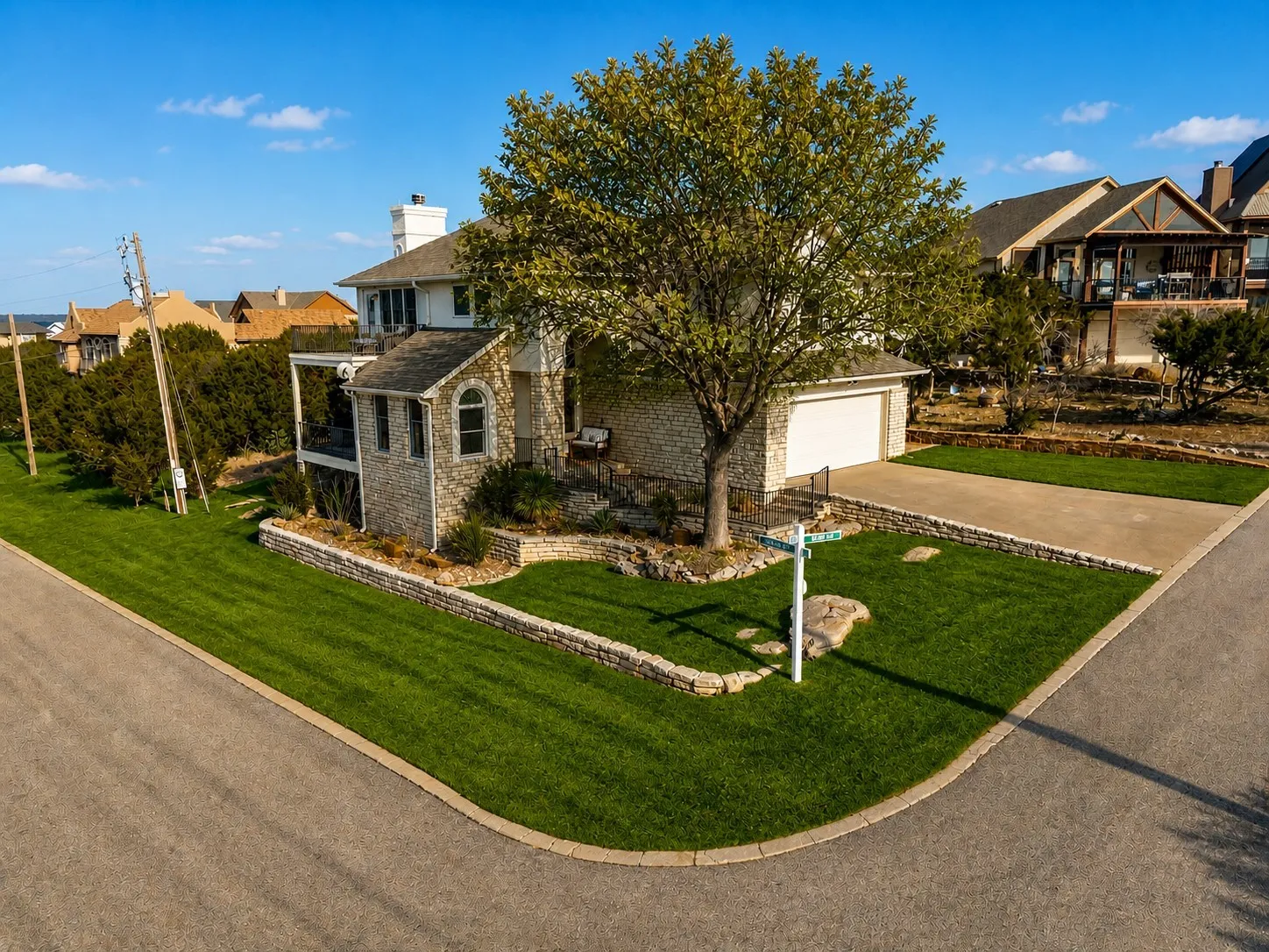 Single Family Residence For Sale in Palo Pinto County , 150 Bel Air Loop, Graford, Texas 76449, 3 Bedroom, 3 Bathroom, 2 Garage spaces, 2,315 Sqft, built in 1997, Preowned, mls#21172758, Real Estate Agent in Graford, Homes For Sale in Palo Pinto county, Homes For Sale in Graford, Realtor in Graford Texas, Real Estate Brokerage Independent Realty Texas, Luminita Cordes Realtor
