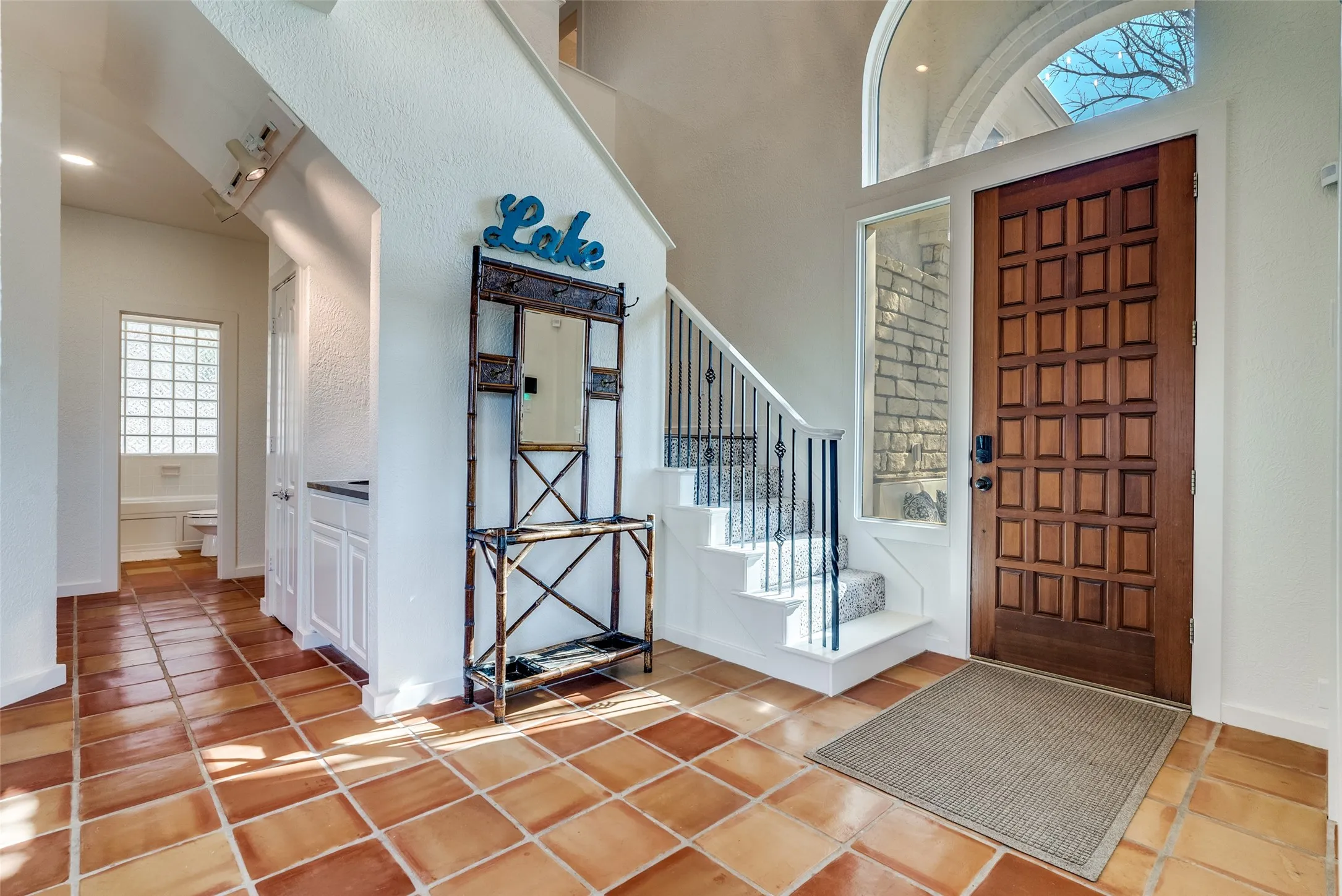 Single Family Residence For Sale in Palo Pinto County , 150 Bel Air Loop, Graford, Texas 76449, 3 Bedroom, 3 Bathroom, 2 Garage spaces, 2,315 Sqft, built in 1997, Preowned, mls#21172758, Real Estate Agent in Graford, Homes For Sale in Palo Pinto county, Homes For Sale in Graford, Realtor in Graford Texas, Real Estate Brokerage Independent Realty Texas, Luminita Cordes Realtor