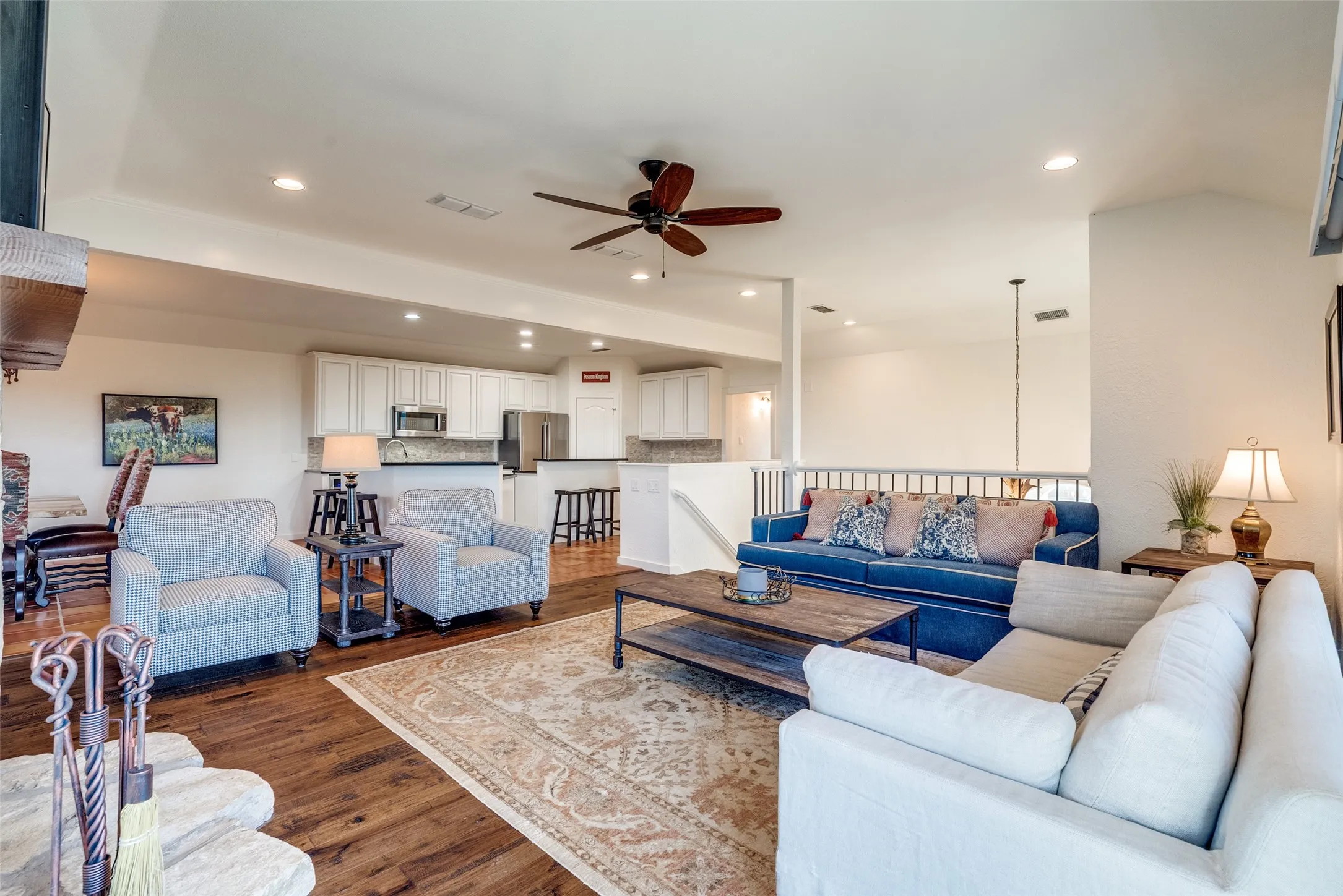 Single Family Residence For Sale in Palo Pinto County , 150 Bel Air Loop, Graford, Texas 76449, 3 Bedroom, 3 Bathroom, 2 Garage spaces, 2,315 Sqft, built in 1997, Preowned, mls#21172758, Real Estate Agent in Graford, Homes For Sale in Palo Pinto county, Homes For Sale in Graford, Realtor in Graford Texas, Real Estate Brokerage Independent Realty Texas, Luminita Cordes Realtor