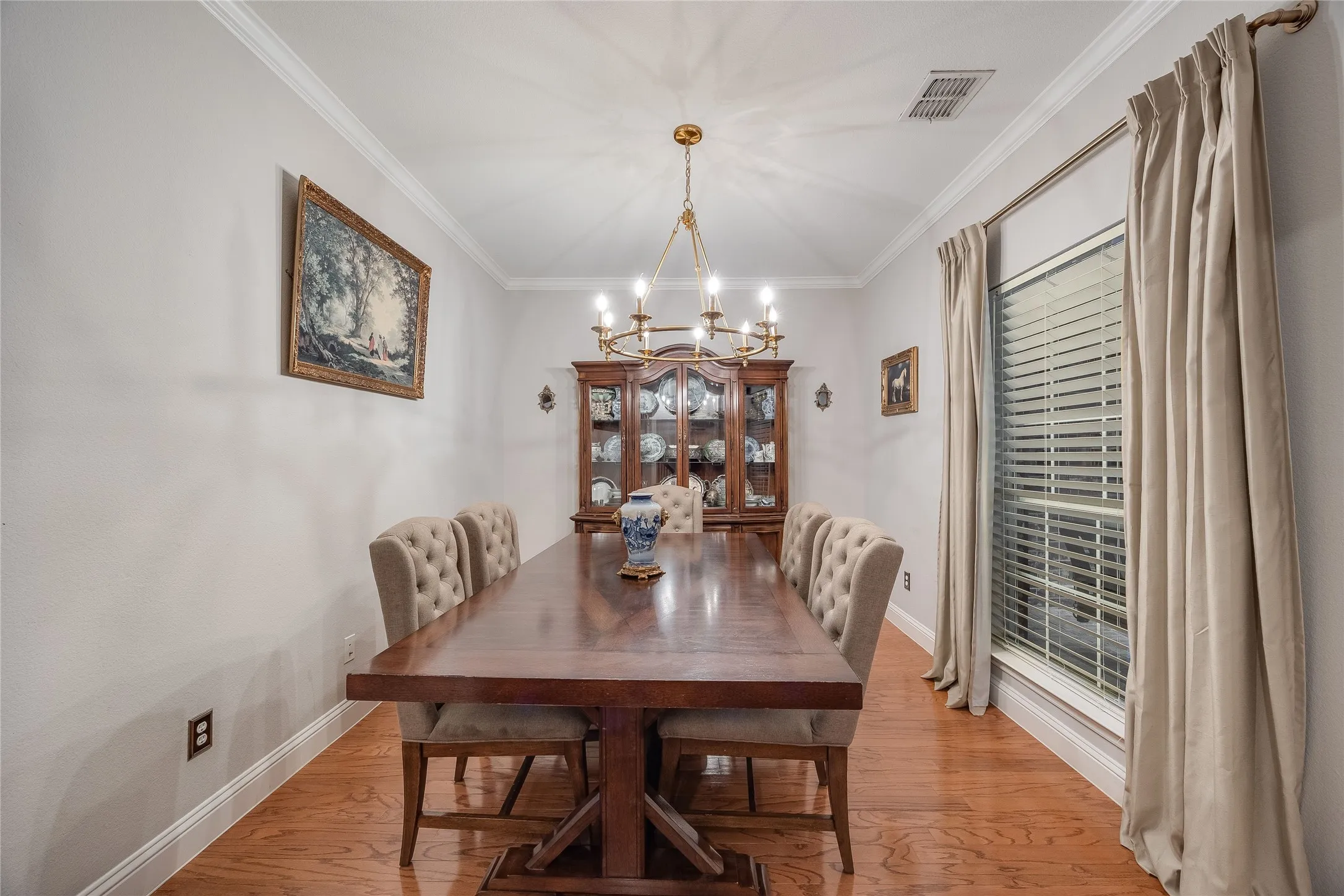Single Family Residence For Sale in Tarrant County , 13264 Blue Jean Drive, Fort Worth, Texas 76052, 5 Bedrooms, 4 Bathrooms, 3 Garage spaces, 3,357 Sqft, built in 2006, Price $574,000, mls#21172917, Real Estate Agent in Fort Worth, Homes For Sale in Tarrant county, Homes For Sale in Fort Worth, Realtor in Fort Worth Texas, Real Estate Brokerage Independent Realty Texas, Luminita Cordes Realtor