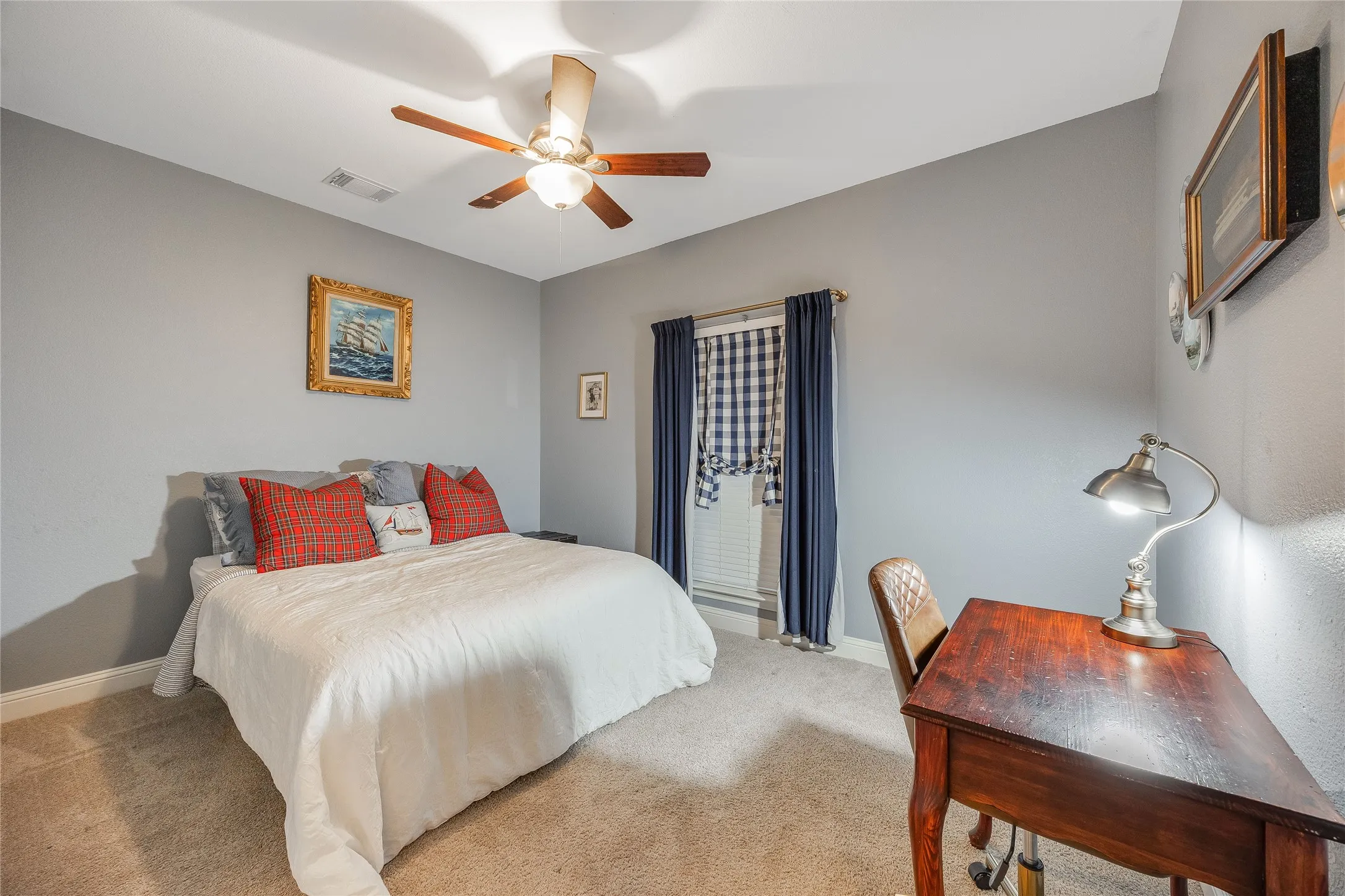 Single Family Residence For Sale in Tarrant County , 13264 Blue Jean Drive, Fort Worth, Texas 76052, 5 Bedrooms, 4 Bathrooms, 3 Garage spaces, 3,357 Sqft, built in 2006, Price $574,000, mls#21172917, Real Estate Agent in Fort Worth, Homes For Sale in Tarrant county, Homes For Sale in Fort Worth, Realtor in Fort Worth Texas, Real Estate Brokerage Independent Realty Texas, Luminita Cordes Realtor