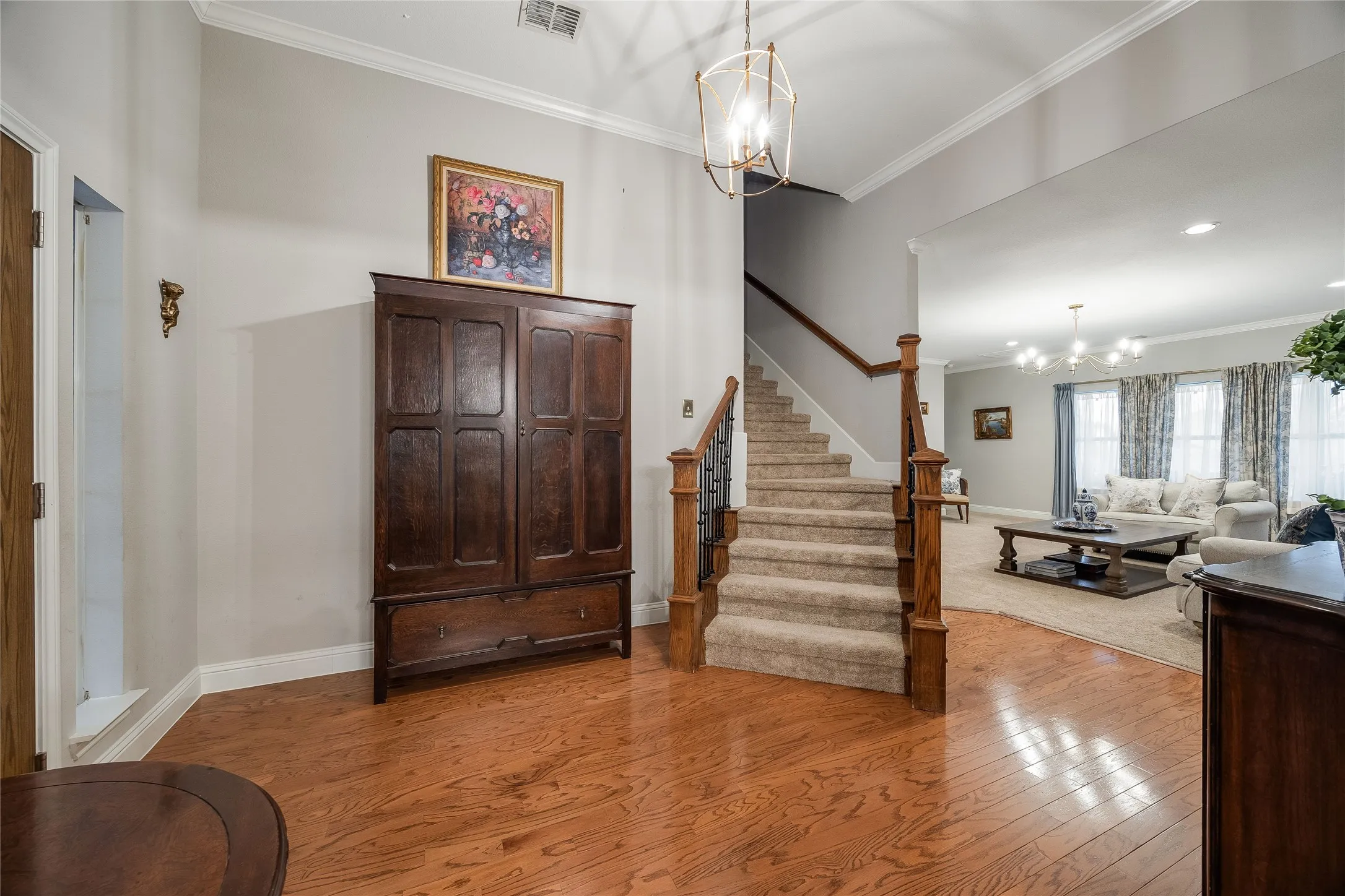 Single Family Residence For Sale in Tarrant County , 13264 Blue Jean Drive, Fort Worth, Texas 76052, 5 Bedrooms, 4 Bathrooms, 3 Garage spaces, 3,357 Sqft, built in 2006, Price $574,000, mls#21172917, Real Estate Agent in Fort Worth, Homes For Sale in Tarrant county, Homes For Sale in Fort Worth, Realtor in Fort Worth Texas, Real Estate Brokerage Independent Realty Texas, Luminita Cordes Realtor