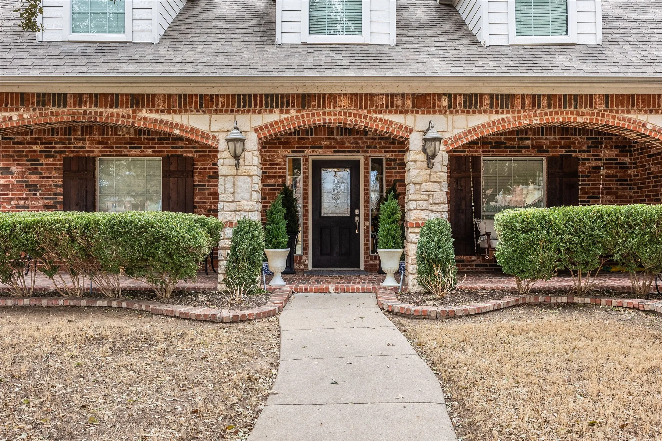 Single Family Residence For Sale in Tarrant County , 13264 Blue Jean Drive, Fort Worth, Texas 76052, 5 Bedrooms, 4 Bathrooms, 3 Garage spaces, 3,357 Sqft, built in 2006, Price $574,000, mls#21172917, Real Estate Agent in Fort Worth, Homes For Sale in Tarrant county, Homes For Sale in Fort Worth, Realtor in Fort Worth Texas, Real Estate Brokerage Independent Realty Texas, Luminita Cordes Realtor