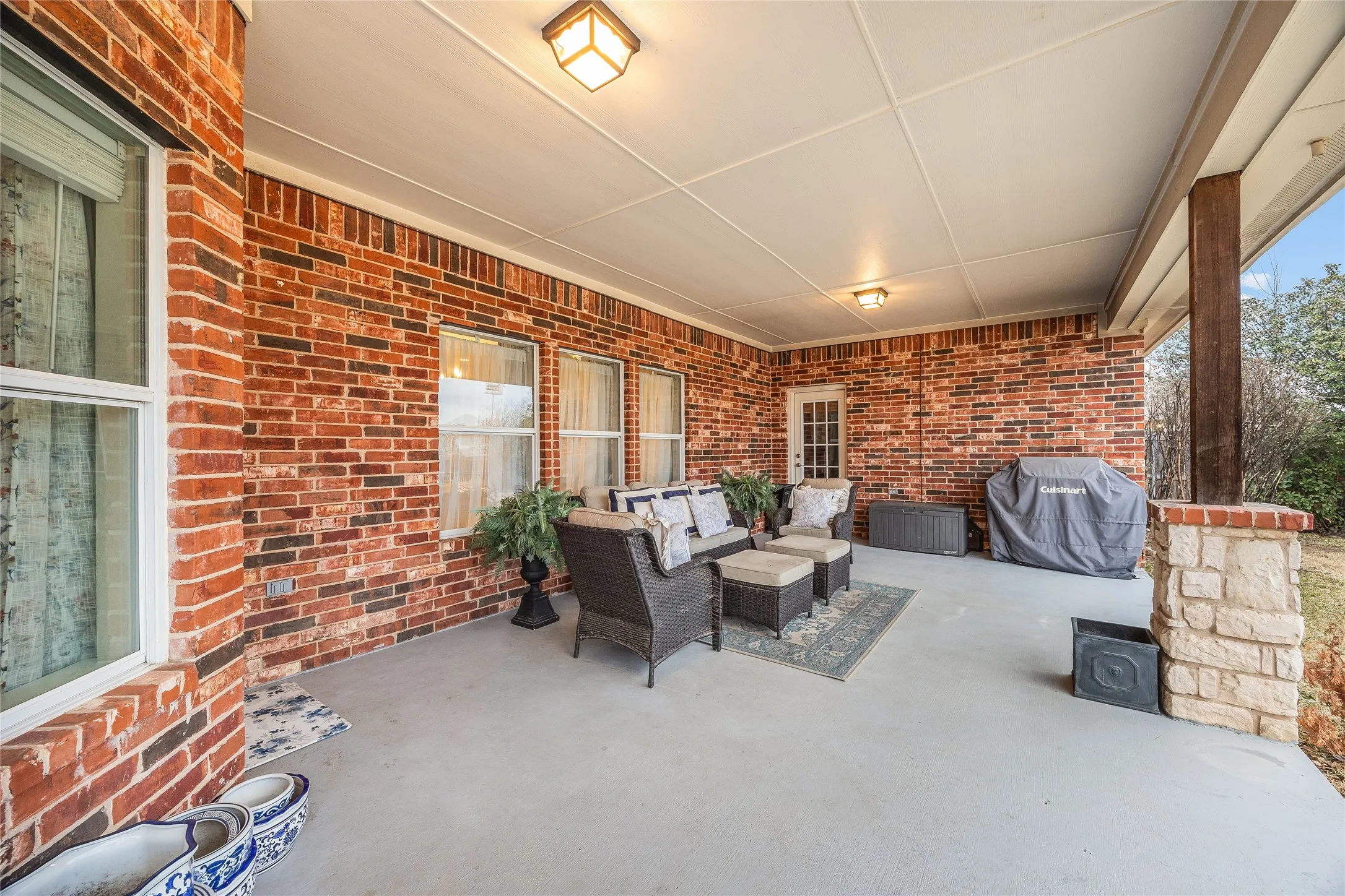 Single Family Residence For Sale in Tarrant County , 13264 Blue Jean Drive, Fort Worth, Texas 76052, 5 Bedrooms, 4 Bathrooms, 3 Garage spaces, 3,357 Sqft, built in 2006, Price $574,000, mls#21172917, Real Estate Agent in Fort Worth, Homes For Sale in Tarrant county, Homes For Sale in Fort Worth, Realtor in Fort Worth Texas, Real Estate Brokerage Independent Realty Texas, Luminita Cordes Realtor