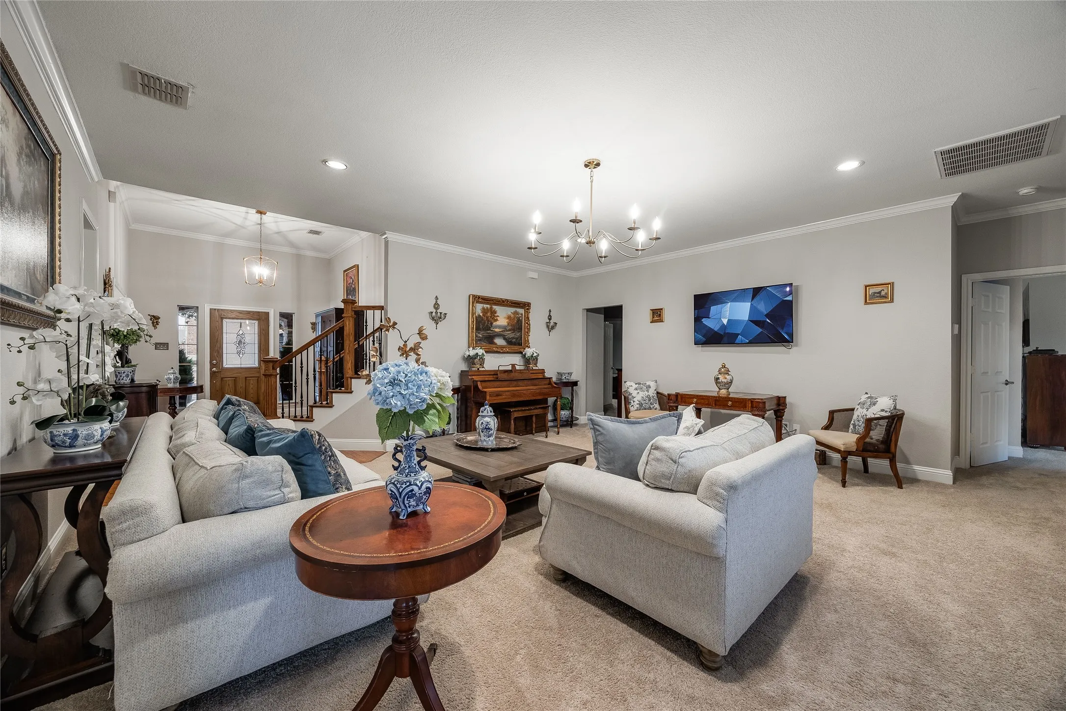 Single Family Residence For Sale in Tarrant County , 13264 Blue Jean Drive, Fort Worth, Texas 76052, 5 Bedrooms, 4 Bathrooms, 3 Garage spaces, 3,357 Sqft, built in 2006, Price $574,000, mls#21172917, Real Estate Agent in Fort Worth, Homes For Sale in Tarrant county, Homes For Sale in Fort Worth, Realtor in Fort Worth Texas, Real Estate Brokerage Independent Realty Texas, Luminita Cordes Realtor