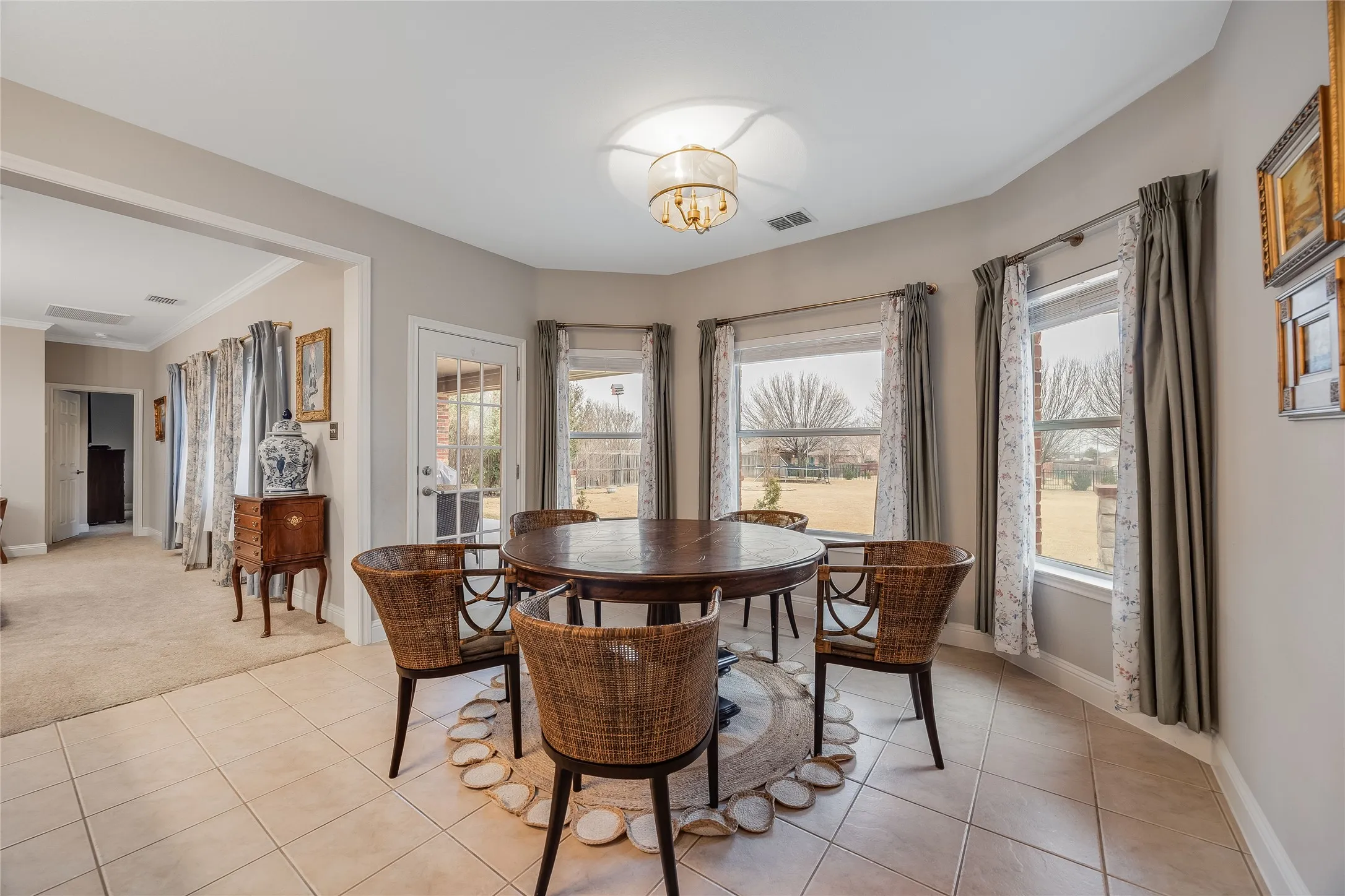 Single Family Residence For Sale in Tarrant County , 13264 Blue Jean Drive, Fort Worth, Texas 76052, 5 Bedrooms, 4 Bathrooms, 3 Garage spaces, 3,357 Sqft, built in 2006, Price $574,000, mls#21172917, Real Estate Agent in Fort Worth, Homes For Sale in Tarrant county, Homes For Sale in Fort Worth, Realtor in Fort Worth Texas, Real Estate Brokerage Independent Realty Texas, Luminita Cordes Realtor