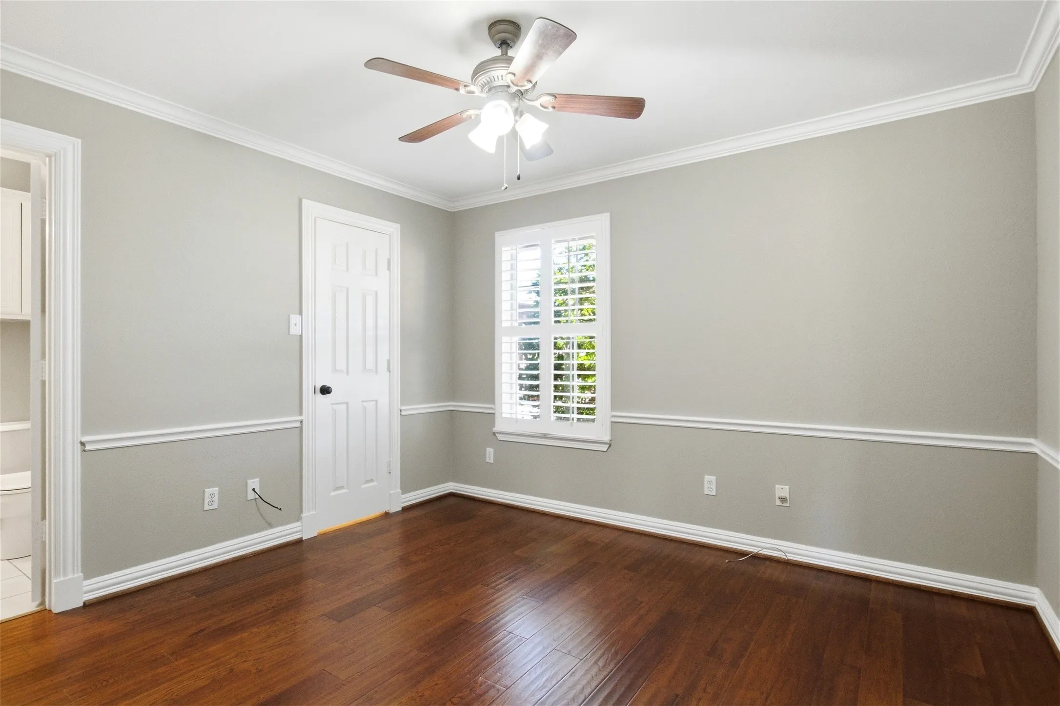 Single Family Residence For Sale in Kaufman County , 13914 Overlook Lane, Forney, Texas 75126, 4 Bedroom, 5 Bathroom, 4 Garage spaces, 3,377 Sqft, built in 1994, mls#21163869, Real Estate Agent in Forney, Homes For Sale in Kaufman county, Homes For Sale in Forney, Realtor in Forney Texas, Real Estate Brokerage Independent Realty Texas, Luminita Cordes Realtor