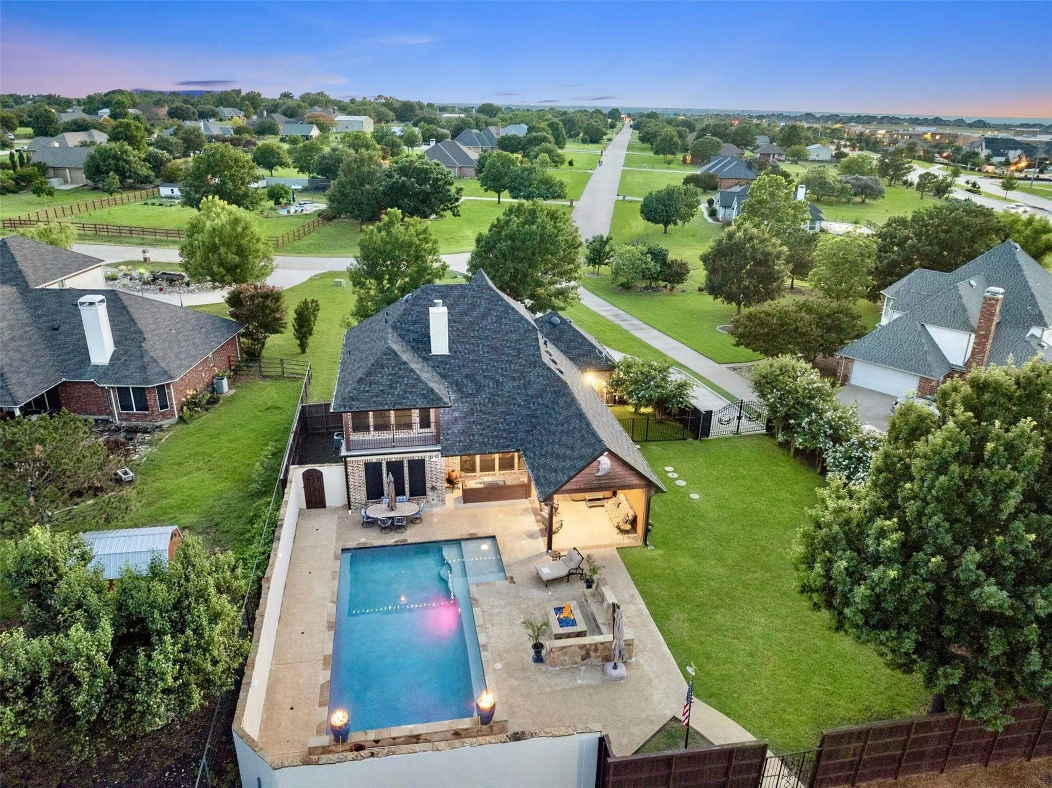 Single Family Residence For Sale in Collin County , 1225 Chandler Circle, Prosper, Texas 75078, 4 Bedroom, 3 Bathroom, 4 Garage spaces, 3,091 Sqft, built in 2005, Preowned, mls#21172128, Real Estate Agent in Prosper, Homes For Sale in Collin county, Homes For Sale in Prosper, Realtor in Prosper Texas, Real Estate Brokerage Independent Realty Texas, Luminita Cordes Realtor