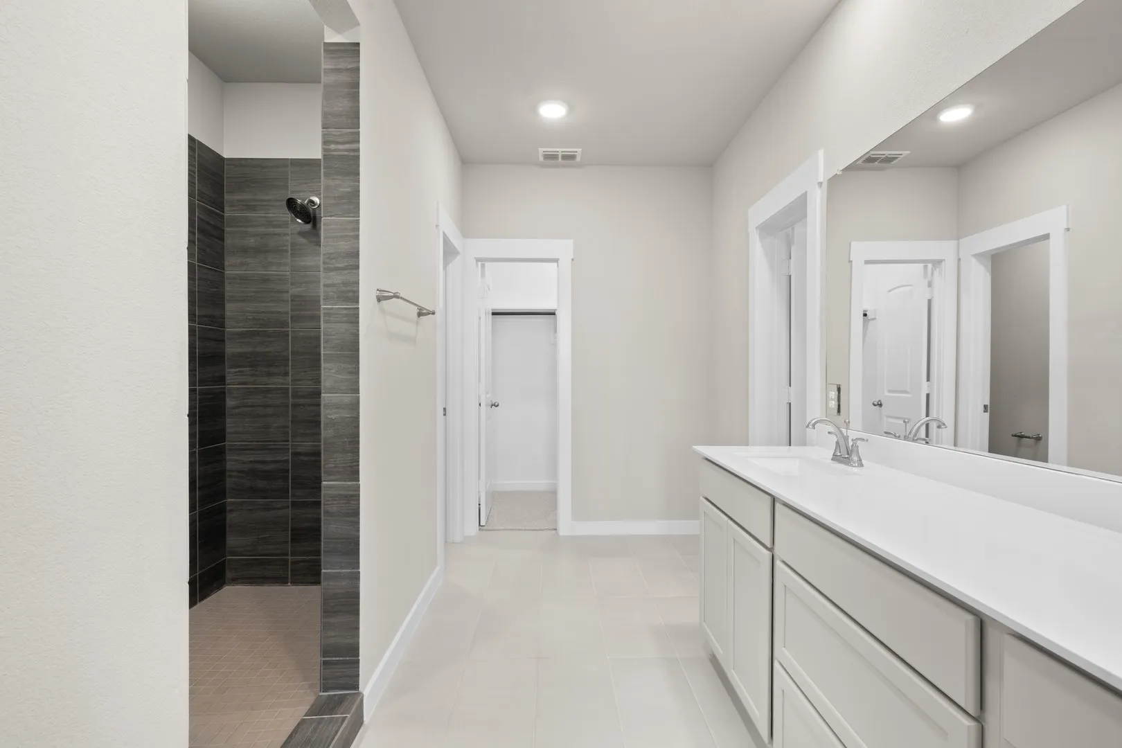 6928 Deadwood- Primary Suite-3