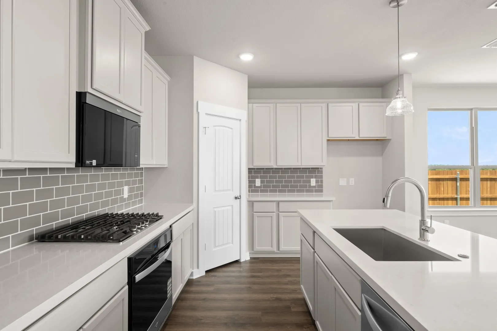 6928 Deadwood- Kitchen-3