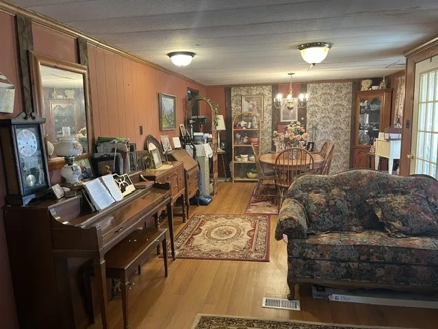 Mobile Home For Sale in Erath County , 6164 County Road 264, Dublin, Texas 76446, 3 Bedroom, 2 Bathroom, Garage spaces, 1,872 Sqft, built in 1975, mls#21173291, Real Estate Agent in Dublin, Homes For Sale in Erath county, Homes For Sale in Dublin, Realtor in Dublin Texas, Real Estate Brokerage Independent Realty Texas, Luminita Cordes Realtor