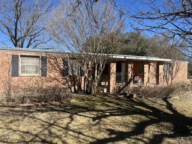 Mobile Home For Sale in Erath County , 6164 County Road 264, Dublin, Texas 76446, 3 Bedroom, 2 Bathroom, Garage spaces, 1,872 Sqft, built in 1975, mls#21173291, Real Estate Agent in Dublin, Homes For Sale in Erath county, Homes For Sale in Dublin, Realtor in Dublin Texas, Real Estate Brokerage Independent Realty Texas, Luminita Cordes Realtor