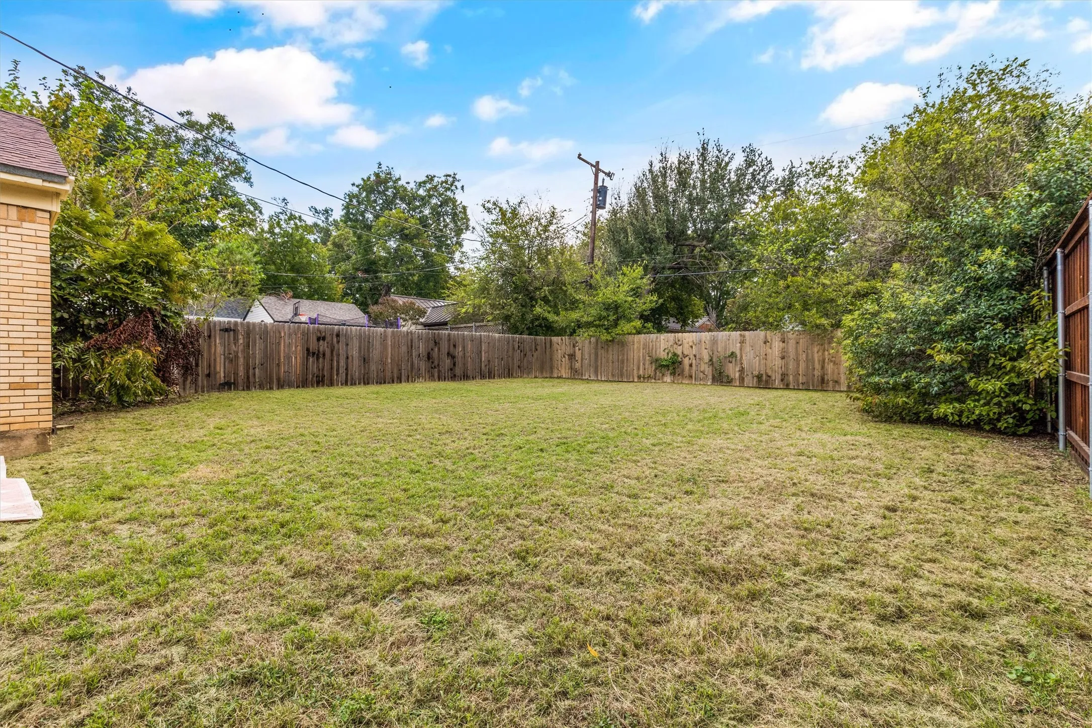 Single Family Residence For Rent in Tarrant County , 3417 Westcliff Road S, Fort Worth, Texas 76109, 3 Bedrooms, 2 Bathrooms, Garage spaces, 1,818 Sqft, built in 1946, Preowned, Price $3,500, mls#21173109, Real Estate Agent in Fort Worth, Homes For Rent in Tarrant county, Homes For Rent in Fort Worth, Realtor in Fort Worth Texas, Real Estate Brokerage Independent Realty Texas, Luminita Cordes Realtor