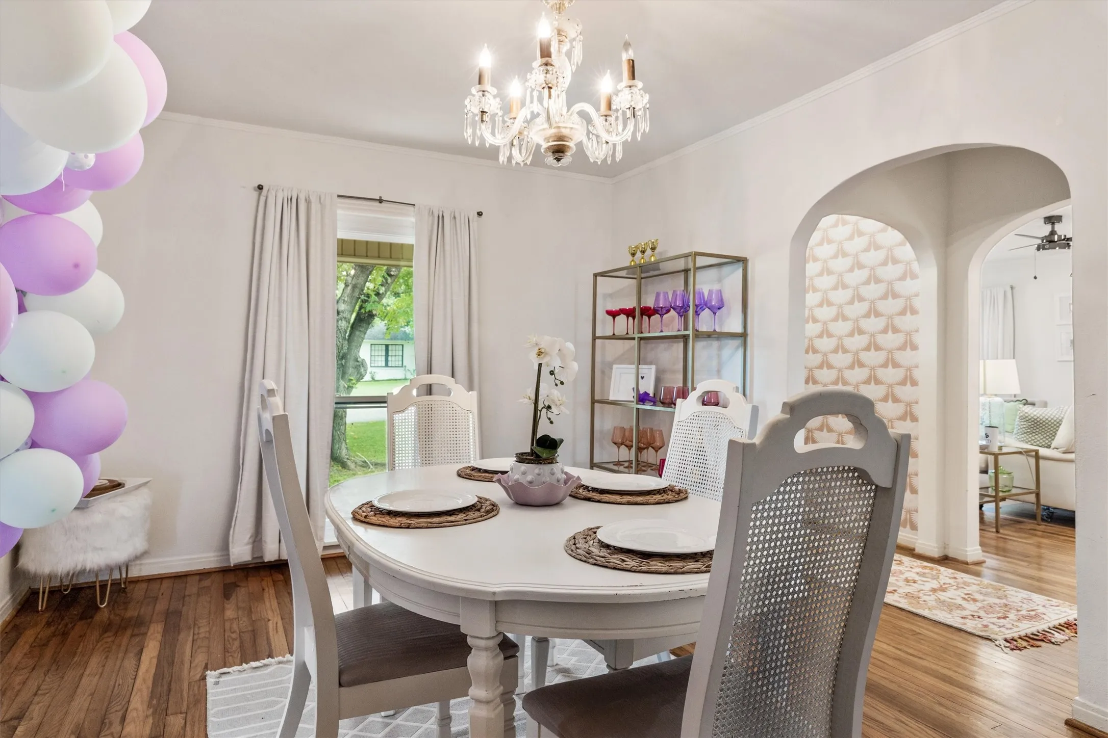 Single Family Residence For Rent in Tarrant County , 3417 Westcliff Road S, Fort Worth, Texas 76109, 3 Bedrooms, 2 Bathrooms, Garage spaces, 1,818 Sqft, built in 1946, Preowned, Price $3,500, mls#21173109, Real Estate Agent in Fort Worth, Homes For Rent in Tarrant county, Homes For Rent in Fort Worth, Realtor in Fort Worth Texas, Real Estate Brokerage Independent Realty Texas, Luminita Cordes Realtor
