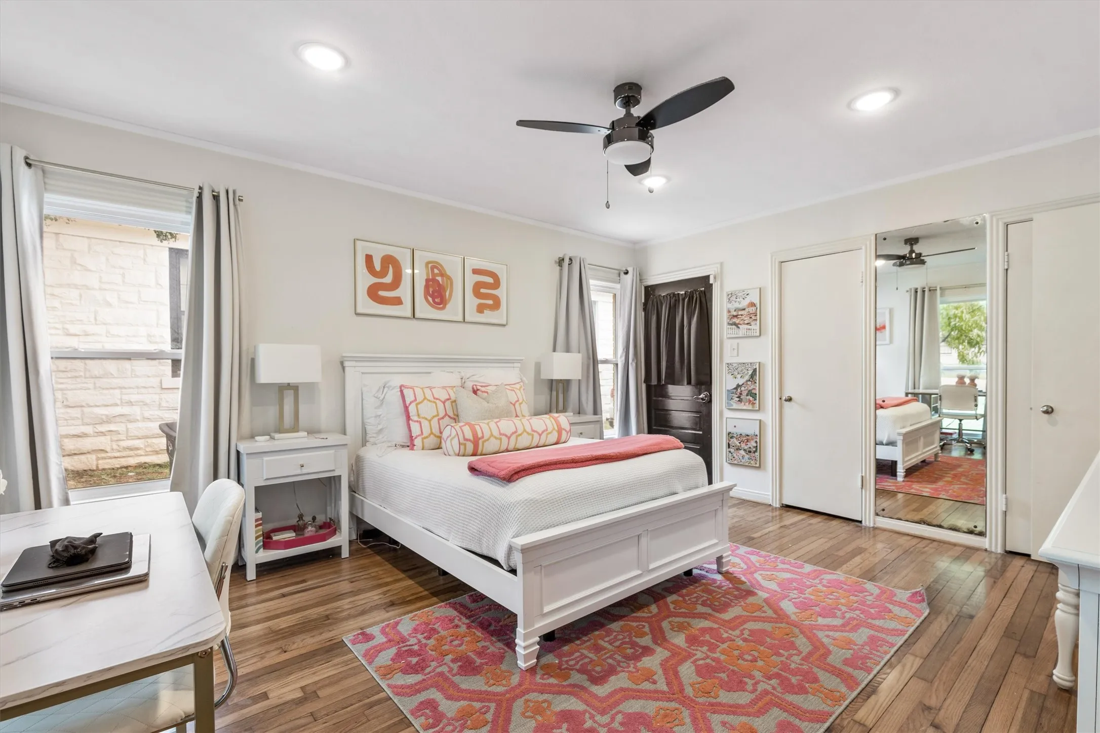 Single Family Residence For Rent in Tarrant County , 3417 Westcliff Road S, Fort Worth, Texas 76109, 3 Bedrooms, 2 Bathrooms, Garage spaces, 1,818 Sqft, built in 1946, Preowned, Price $3,500, mls#21173109, Real Estate Agent in Fort Worth, Homes For Rent in Tarrant county, Homes For Rent in Fort Worth, Realtor in Fort Worth Texas, Real Estate Brokerage Independent Realty Texas, Luminita Cordes Realtor