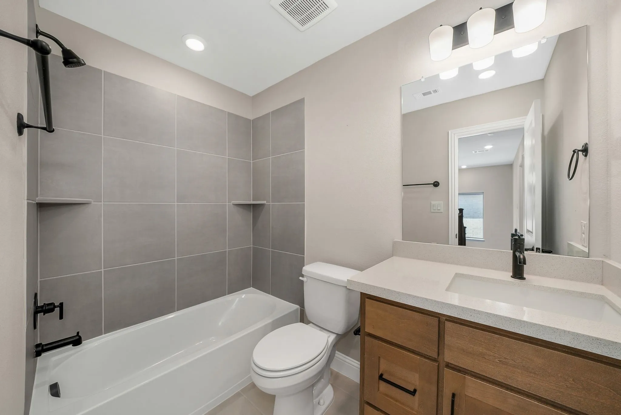 Single Family Residence For Sale in Denton County , 3340 Betony Street, Frisco, Texas 75033, 4 Bedroom, 3 Bathroom, 2 Garage spaces, 2,532 Sqft, built in 2024, Preowned, mls#21171969, Real Estate Agent in Frisco, Homes For Sale in Denton county, Homes For Sale in Frisco, Realtor in Frisco Texas, Real Estate Brokerage Independent Realty Texas, Luminita Cordes Realtor