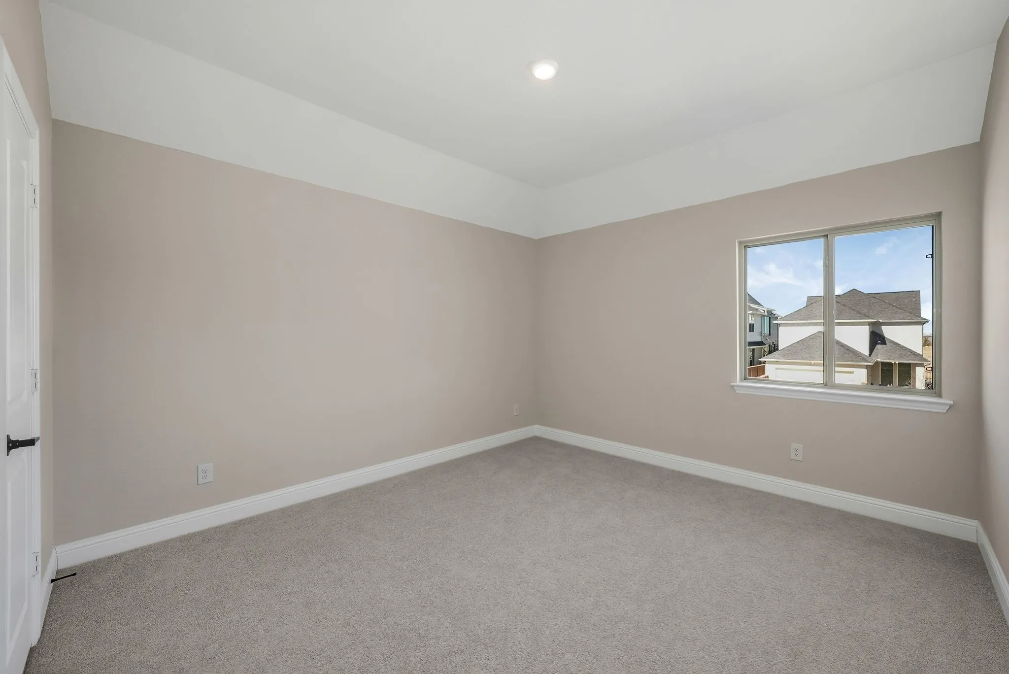 Single Family Residence For Sale in Denton County , 3340 Betony Street, Frisco, Texas 75033, 4 Bedroom, 3 Bathroom, 2 Garage spaces, 2,532 Sqft, built in 2024, Preowned, mls#21171969, Real Estate Agent in Frisco, Homes For Sale in Denton county, Homes For Sale in Frisco, Realtor in Frisco Texas, Real Estate Brokerage Independent Realty Texas, Luminita Cordes Realtor