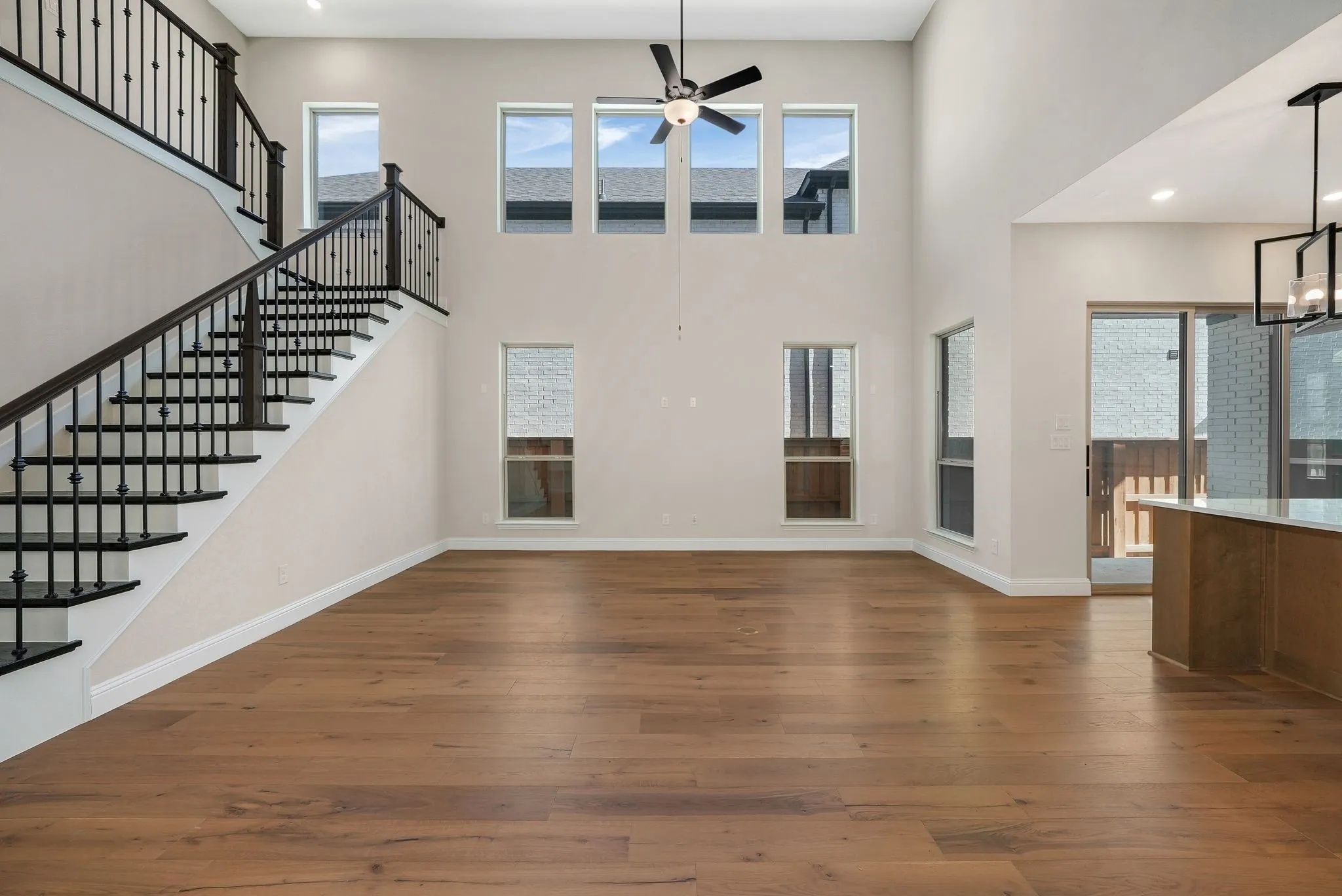 Single Family Residence For Sale in Denton County , 3340 Betony Street, Frisco, Texas 75033, 4 Bedroom, 3 Bathroom, 2 Garage spaces, 2,532 Sqft, built in 2024, Preowned, mls#21171969, Real Estate Agent in Frisco, Homes For Sale in Denton county, Homes For Sale in Frisco, Realtor in Frisco Texas, Real Estate Brokerage Independent Realty Texas, Luminita Cordes Realtor