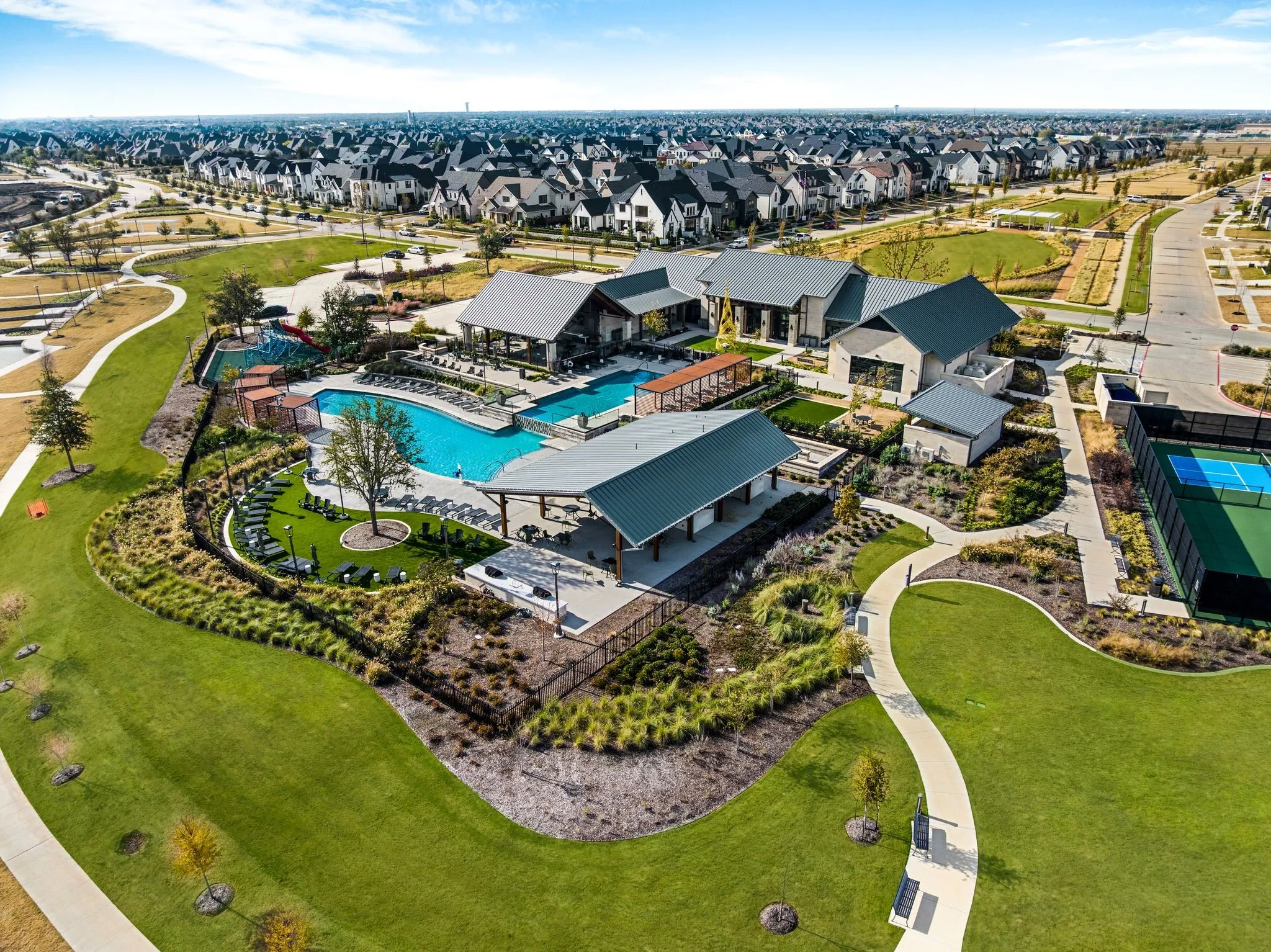 Single Family Residence For Sale in Denton County , 3340 Betony Street, Frisco, Texas 75033, 4 Bedroom, 3 Bathroom, 2 Garage spaces, 2,532 Sqft, built in 2024, Preowned, mls#21171969, Real Estate Agent in Frisco, Homes For Sale in Denton county, Homes For Sale in Frisco, Realtor in Frisco Texas, Real Estate Brokerage Independent Realty Texas, Luminita Cordes Realtor