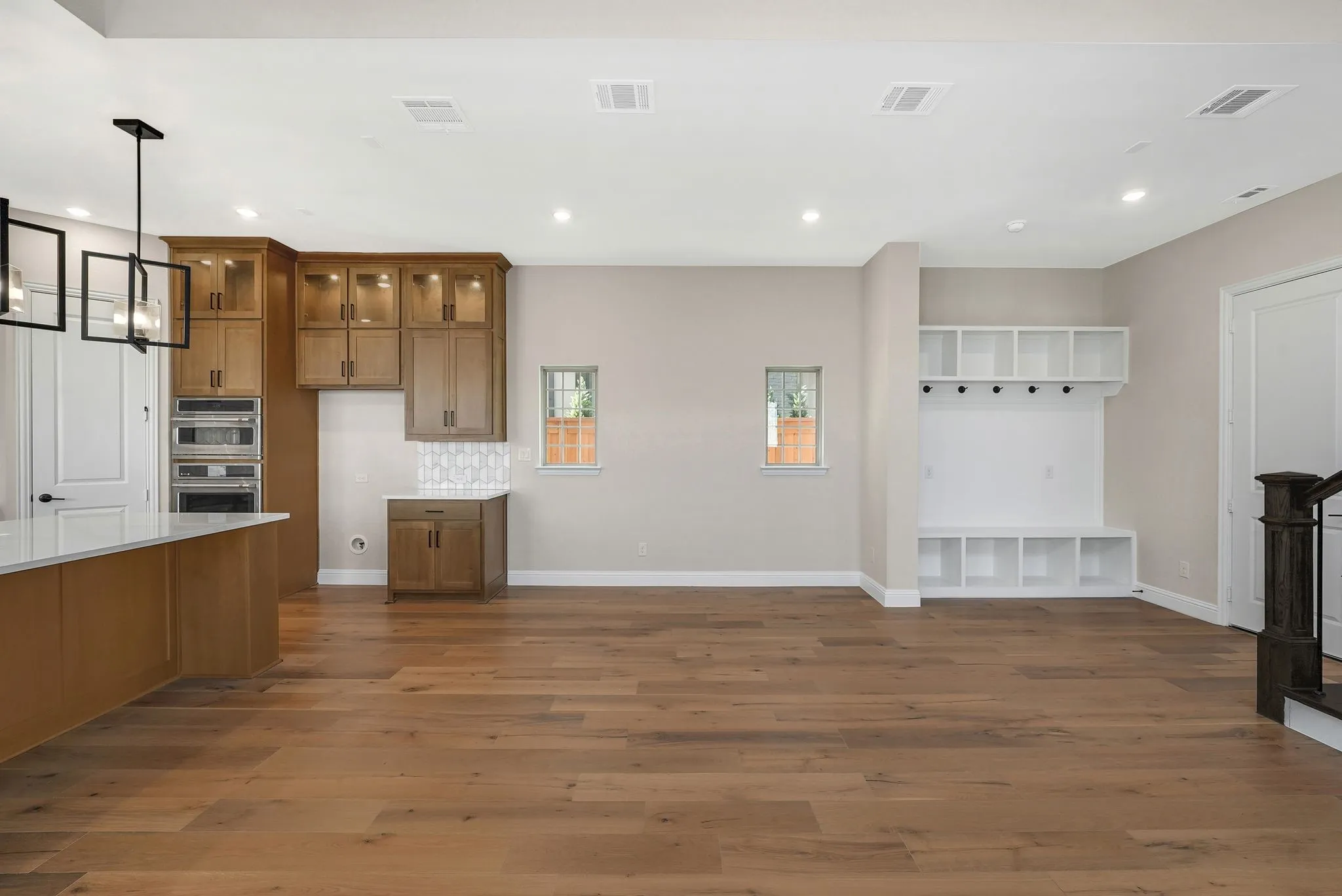 Single Family Residence For Sale in Denton County , 3340 Betony Street, Frisco, Texas 75033, 4 Bedroom, 3 Bathroom, 2 Garage spaces, 2,532 Sqft, built in 2024, Preowned, mls#21171969, Real Estate Agent in Frisco, Homes For Sale in Denton county, Homes For Sale in Frisco, Realtor in Frisco Texas, Real Estate Brokerage Independent Realty Texas, Luminita Cordes Realtor
