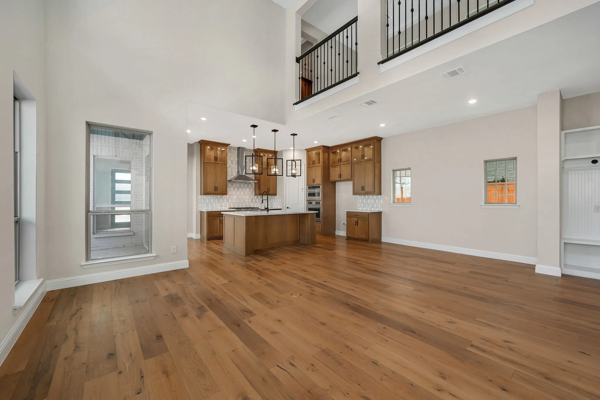 Single Family Residence For Sale in Denton County , 3340 Betony Street, Frisco, Texas 75033, 4 Bedroom, 3 Bathroom, 2 Garage spaces, 2,532 Sqft, built in 2024, Preowned, mls#21171969, Real Estate Agent in Frisco, Homes For Sale in Denton county, Homes For Sale in Frisco, Realtor in Frisco Texas, Real Estate Brokerage Independent Realty Texas, Luminita Cordes Realtor
