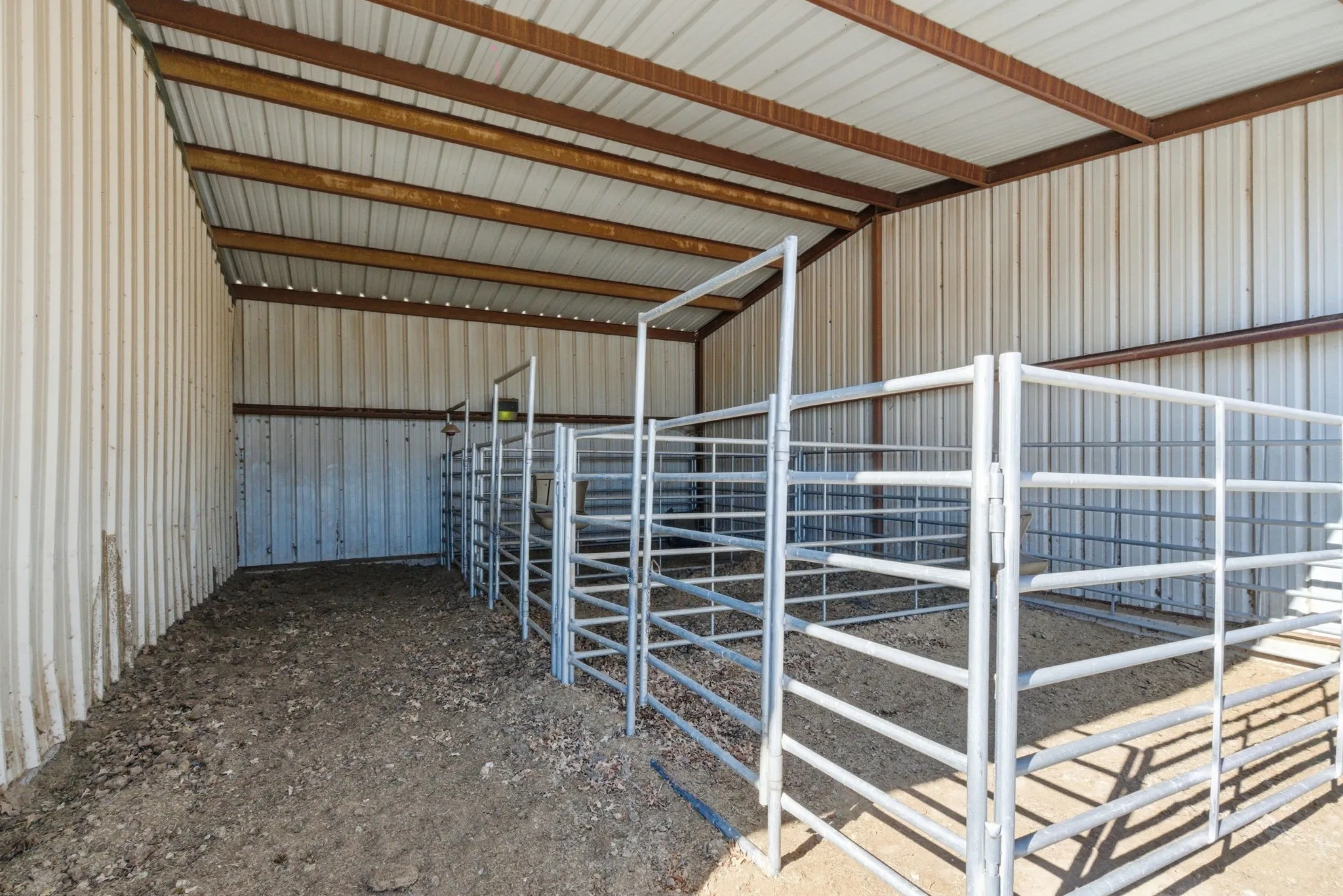 Farm For Sale in Parker County , 3601 Springfield Road, Springtown, Texas 76082, 4 Bedroom, 3 Bathroom, 2 Garage spaces, 4,749 Sqft, built in 2005, mls#21173375, Real Estate Agent in Springtown, Homes For Sale in Parker county, Homes For Sale in Springtown, Realtor in Springtown Texas, Real Estate Brokerage Independent Realty Texas, Luminita Cordes Realtor