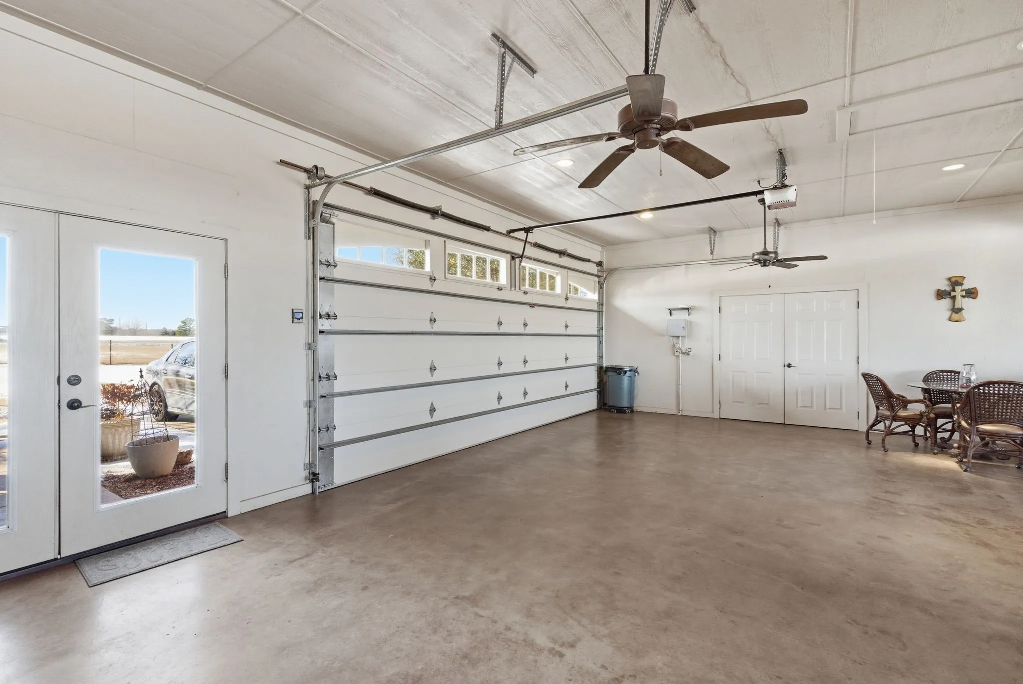 Farm For Sale in Parker County , 3601 Springfield Road, Springtown, Texas 76082, 4 Bedroom, 3 Bathroom, 2 Garage spaces, 4,749 Sqft, built in 2005, mls#21173375, Real Estate Agent in Springtown, Homes For Sale in Parker county, Homes For Sale in Springtown, Realtor in Springtown Texas, Real Estate Brokerage Independent Realty Texas, Luminita Cordes Realtor