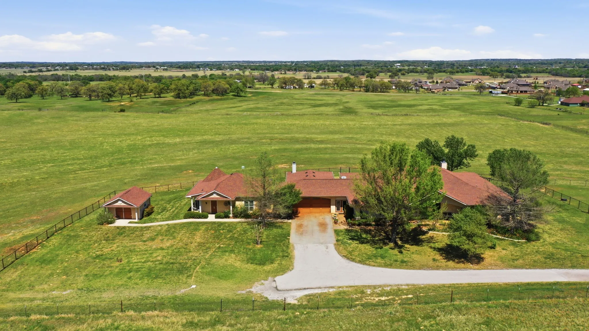 Farm For Sale in Parker County , 3601 Springfield Road, Springtown, Texas 76082, 4 Bedroom, 3 Bathroom, 2 Garage spaces, 4,749 Sqft, built in 2005, mls#21173375, Real Estate Agent in Springtown, Homes For Sale in Parker county, Homes For Sale in Springtown, Realtor in Springtown Texas, Real Estate Brokerage Independent Realty Texas, Luminita Cordes Realtor