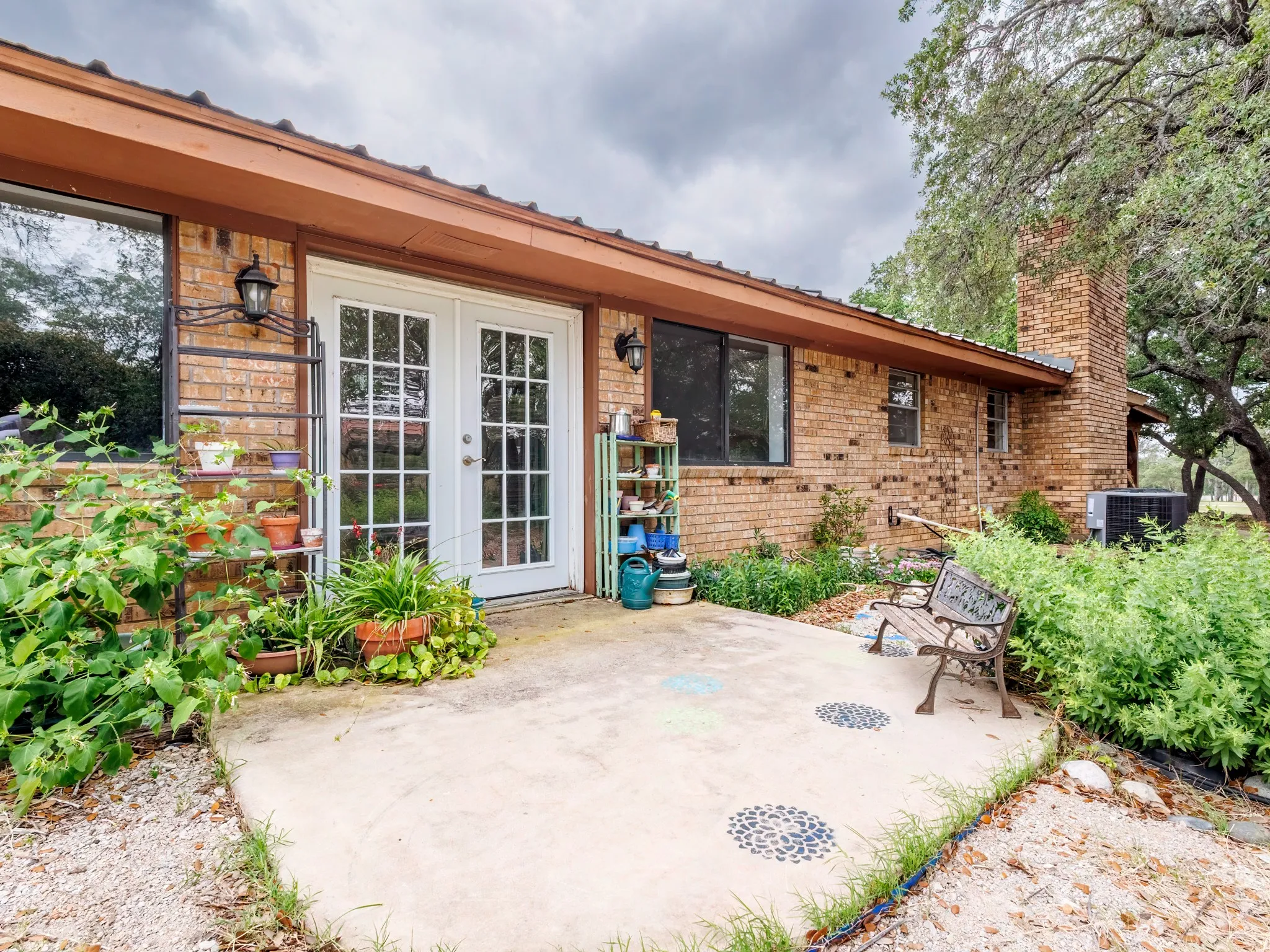 Single Family Residence For Sale in Brown County , 7250 Fm-2125 N, Brownwood, Texas 76801, 3 Bedroom, 2 Bathroom, Garage spaces, 2,346 Sqft, built in 1985, mls#21166823, Real Estate Agent in Brownwood, Homes For Sale in Brown county, Homes For Sale in Brownwood, Realtor in Brownwood Texas, Real Estate Brokerage Independent Realty Texas, Luminita Cordes Realtor