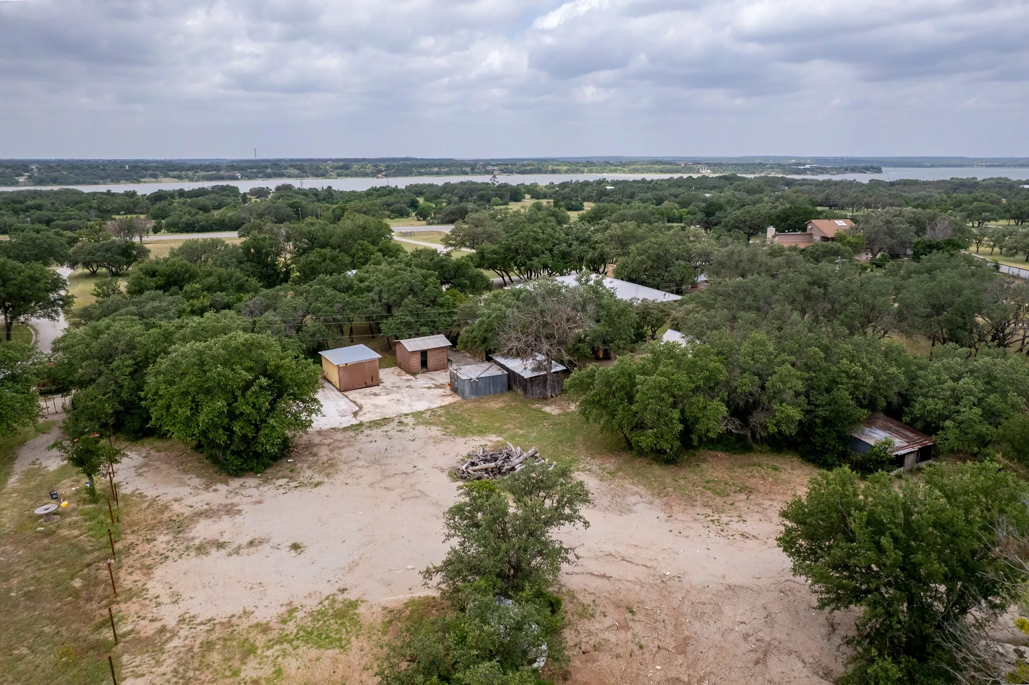 Single Family Residence For Sale in Brown County , 7250 Fm-2125 N, Brownwood, Texas 76801, 3 Bedroom, 2 Bathroom, Garage spaces, 2,346 Sqft, built in 1985, mls#21166823, Real Estate Agent in Brownwood, Homes For Sale in Brown county, Homes For Sale in Brownwood, Realtor in Brownwood Texas, Real Estate Brokerage Independent Realty Texas, Luminita Cordes Realtor