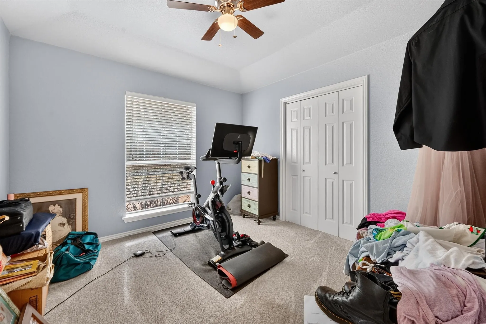 Single Family Residence For Sale in Tarrant County , 3211 Summergrove Drive, Arlington, Texas 76001, 4 Bedroom, 2 Bathroom, 2 Garage spaces, 2,499 Sqft, built in 1992, Price $420,000, mls#21173416, Real Estate Agent in Arlington, Homes For Sale in Tarrant county, Homes For Sale in Arlington, Realtor in Arlington Texas, Real Estate Brokerage Independent Realty Texas, Luminita Cordes Realtor