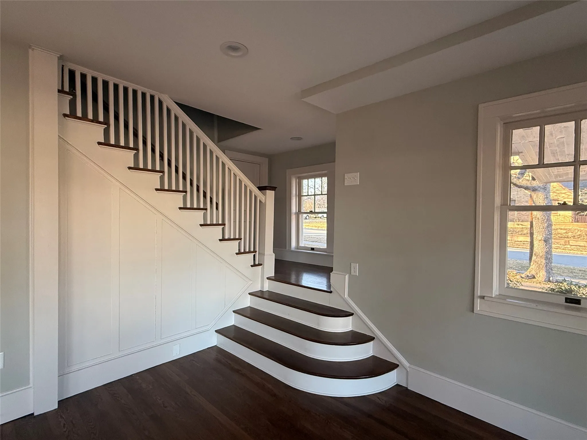 Single Family Residence For Sale in Palo Pinto County , 211 NW 4th Avenue, Mineral Wells, Texas 76067, 4 Bedroom, 3 Bathroom, Garage spaces, 3,052 Sqft, built in 1900, Preowned, mls#21151706, Real Estate Agent in Mineral Wells, Homes For Sale in Palo Pinto county, Homes For Sale in Mineral Wells, Realtor in Mineral Wells Texas, Real Estate Brokerage Independent Realty Texas, Luminita Cordes Realtor