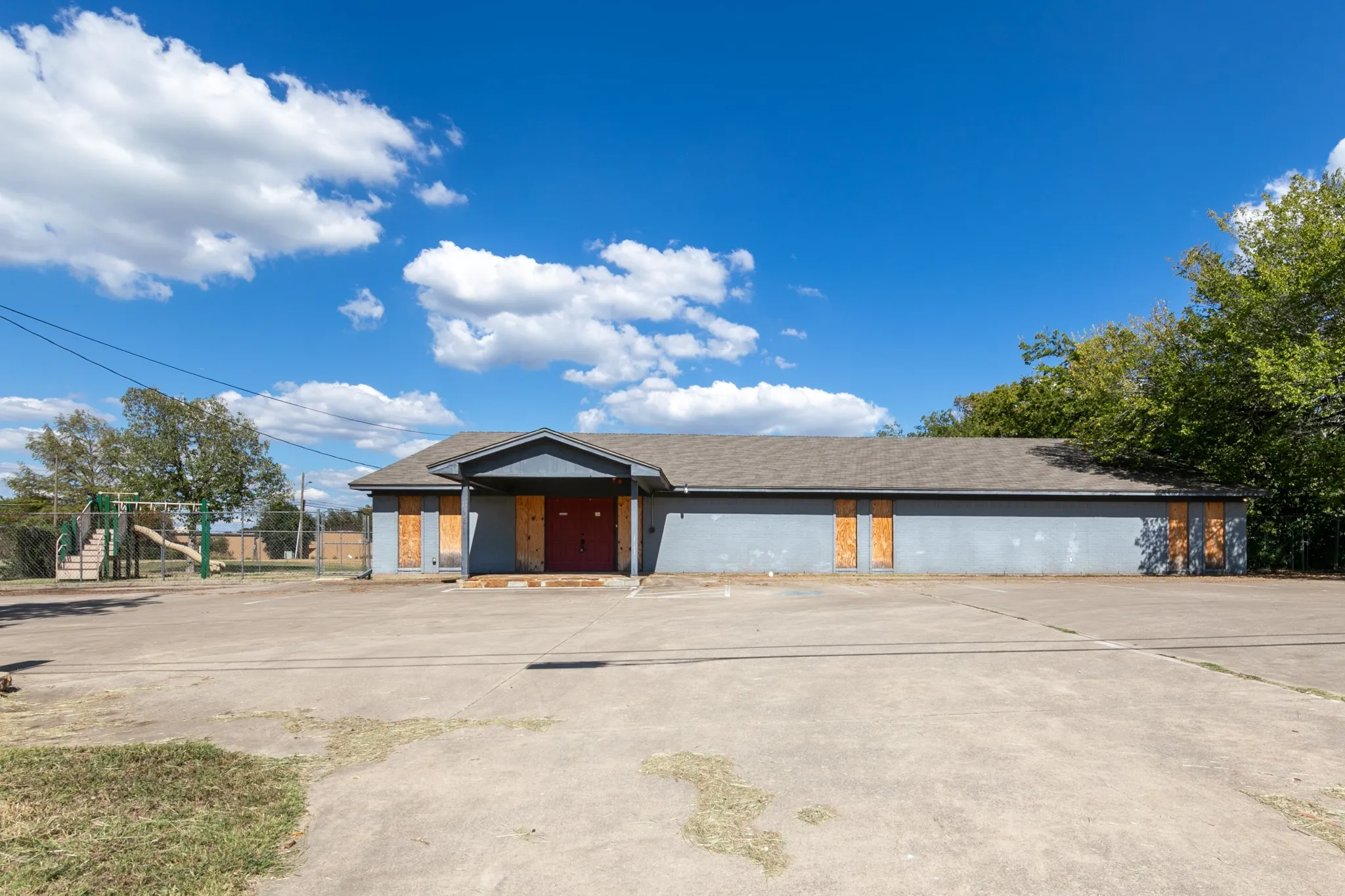 Business For Sale in Tarrant County , 6409 W Poly Webb Road, Arlington, Texas 76016, 0, 0, Garage spaces, 0 Sqft, built in 1979, Preowned, mls#21173470, Real Estate Agent in Arlington, Homes For Sale in Tarrant county, Homes For Sale in Arlington, Realtor in Arlington Texas, Real Estate Brokerage Independent Realty Texas, Luminita Cordes Realtor