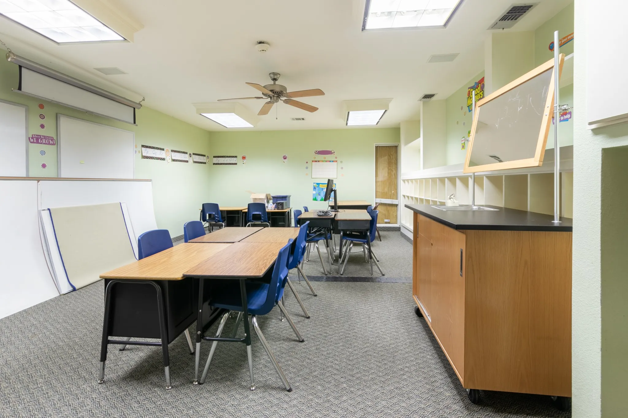 Business For Sale in Tarrant County , 6409 W Poly Webb Road, Arlington, Texas 76016, 0, 0, Garage spaces, 0 Sqft, built in 1979, Preowned, mls#21173470, Real Estate Agent in Arlington, Homes For Sale in Tarrant county, Homes For Sale in Arlington, Realtor in Arlington Texas, Real Estate Brokerage Independent Realty Texas, Luminita Cordes Realtor