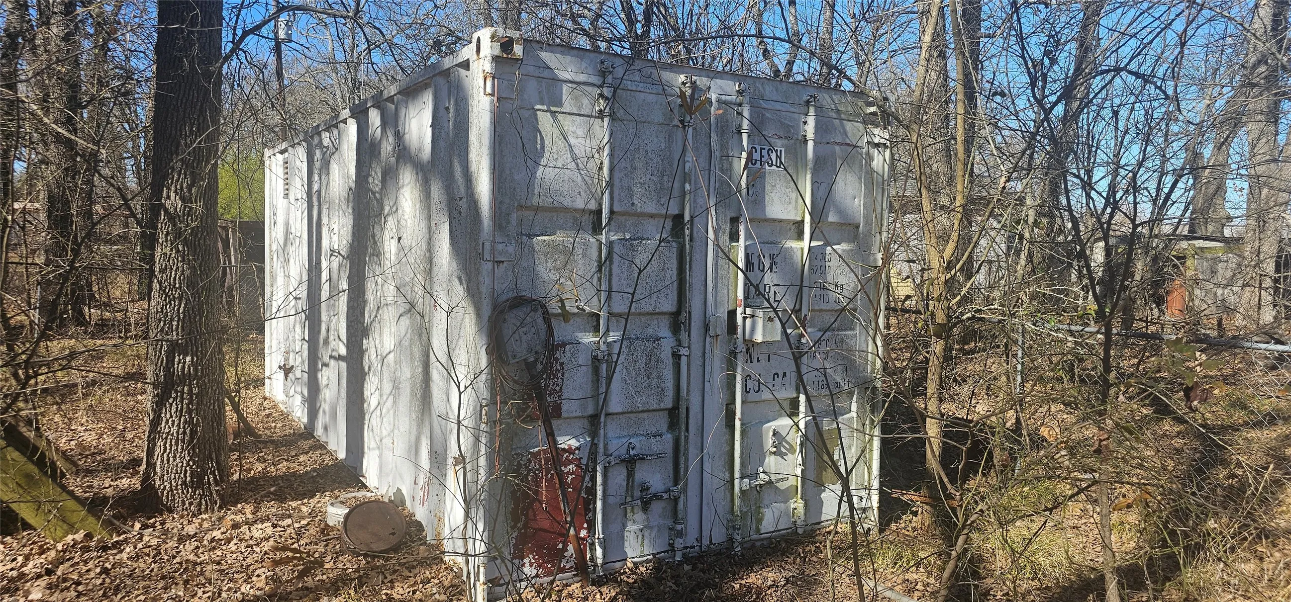 Single Family Residence For Sale in Hunt County , 1932 Wahoo Lane, West Tawakoni, Texas 75474, 1 Bedroom, 2 Bathrooms, Garage spaces, 800 Sqft, built in 1960, Price $74,000, mls#21172052, Real Estate Agent in West Tawakoni, Homes For Sale in Hunt county, Homes For Sale in West Tawakoni, Realtor in West Tawakoni Texas, Real Estate Brokerage Independent Realty Texas, Luminita Cordes Realtor