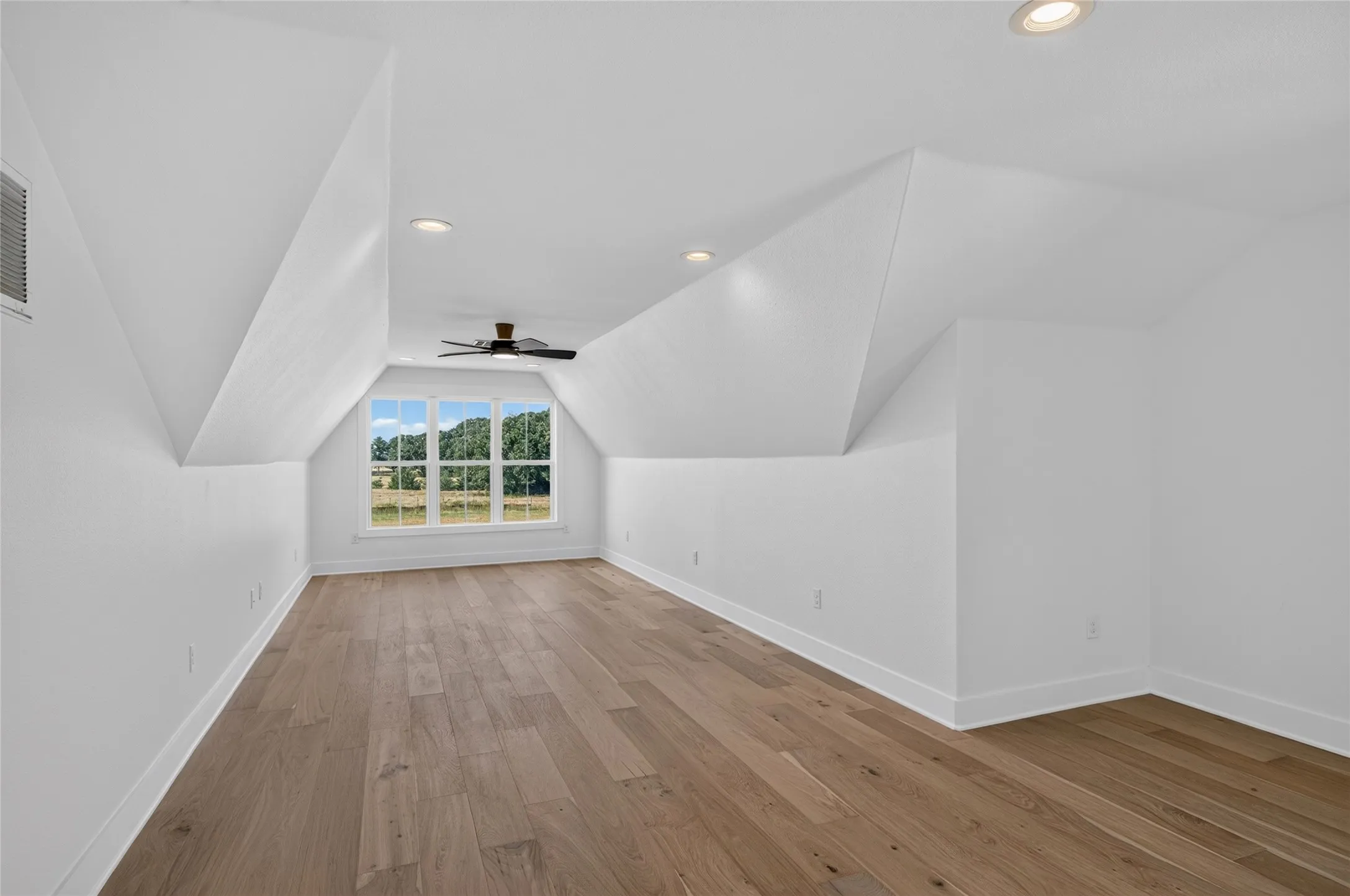 Single Family Residence For Sale in Grayson County , 2029 Nichole Boulevard, Pottsboro, Texas 75076, 4 Bedroom, 3 Bathroom, 2 Garage spaces, 2,769 Sqft, built in 2026, New Construction - Incomplete, mls#21164077, Real Estate Agent in Pottsboro, Homes For Sale in Grayson county, Homes For Sale in Pottsboro, Realtor in Pottsboro Texas, Real Estate Brokerage Independent Realty Texas, Luminita Cordes Realtor