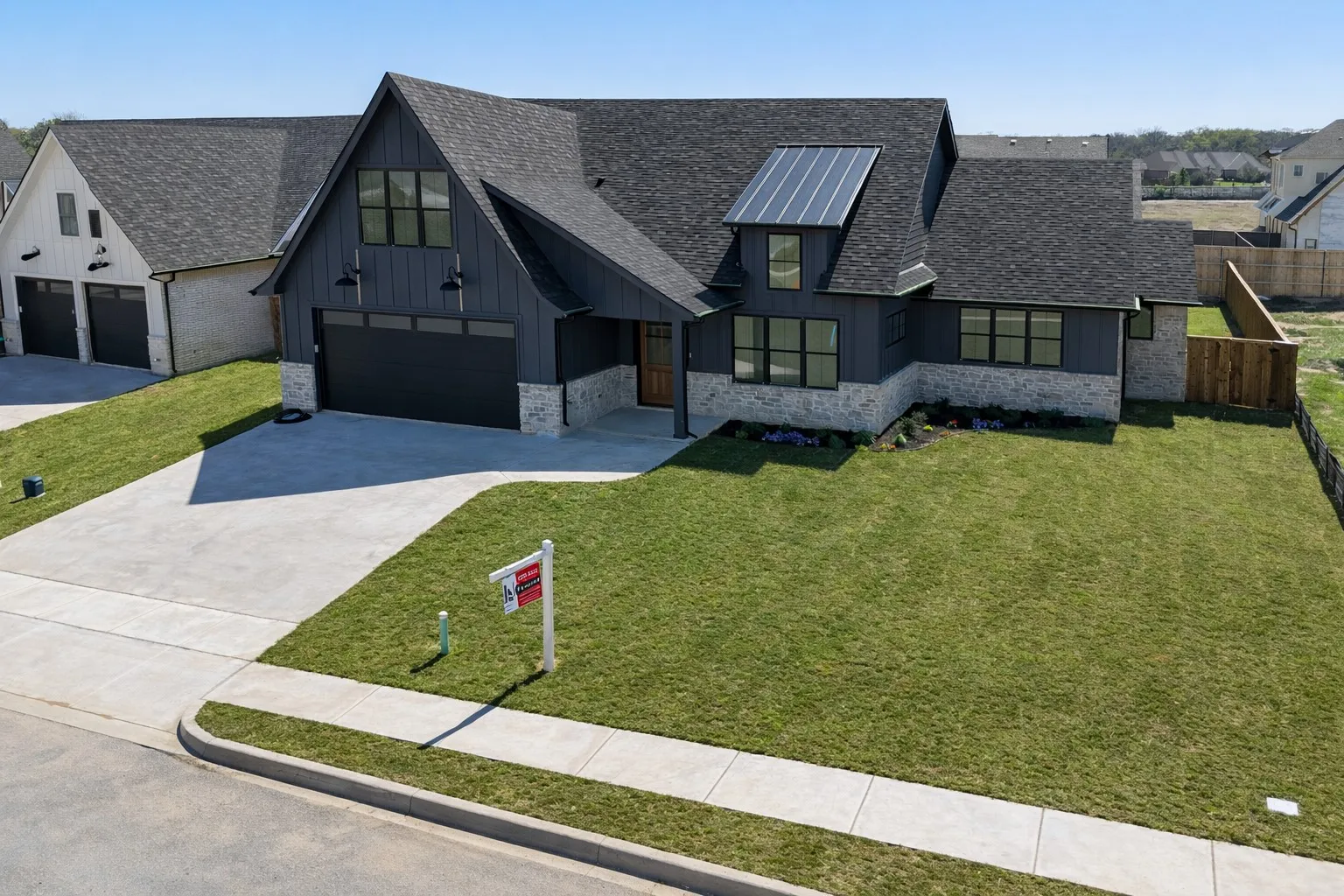 Single Family Residence For Sale in Grayson County , 2029 Nichole Boulevard, Pottsboro, Texas 75076, 4 Bedroom, 3 Bathroom, 2 Garage spaces, 2,769 Sqft, built in 2026, New Construction - Incomplete, mls#21164077, Real Estate Agent in Pottsboro, Homes For Sale in Grayson county, Homes For Sale in Pottsboro, Realtor in Pottsboro Texas, Real Estate Brokerage Independent Realty Texas, Luminita Cordes Realtor